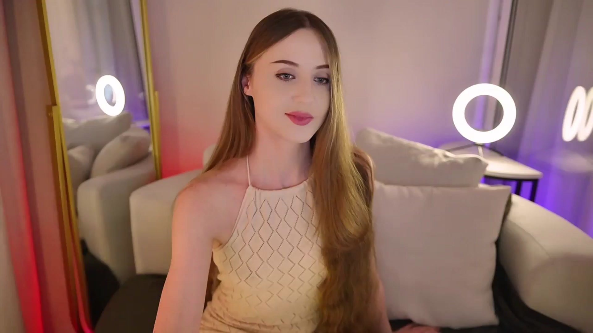 Gallery image thumbnail from Innocent_Soul's myfreecams stream on, 09/13/2025, 20:38 image 12 of 20