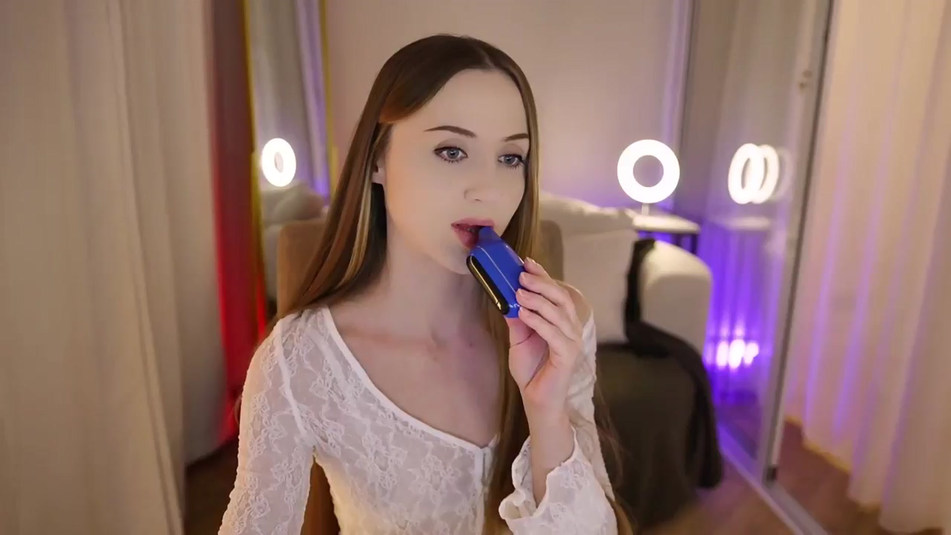 Gallery image thumbnail from Innocent_Soul's myfreecams stream on, 09/15/2025, 16:51 image 2 of 20