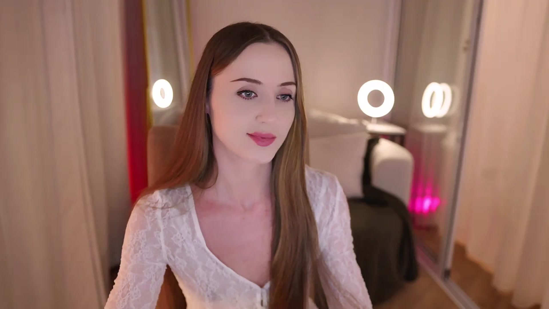 Gallery image thumbnail from Innocent_Soul's myfreecams stream on, 09/15/2025, 18:42 image 18 of 20