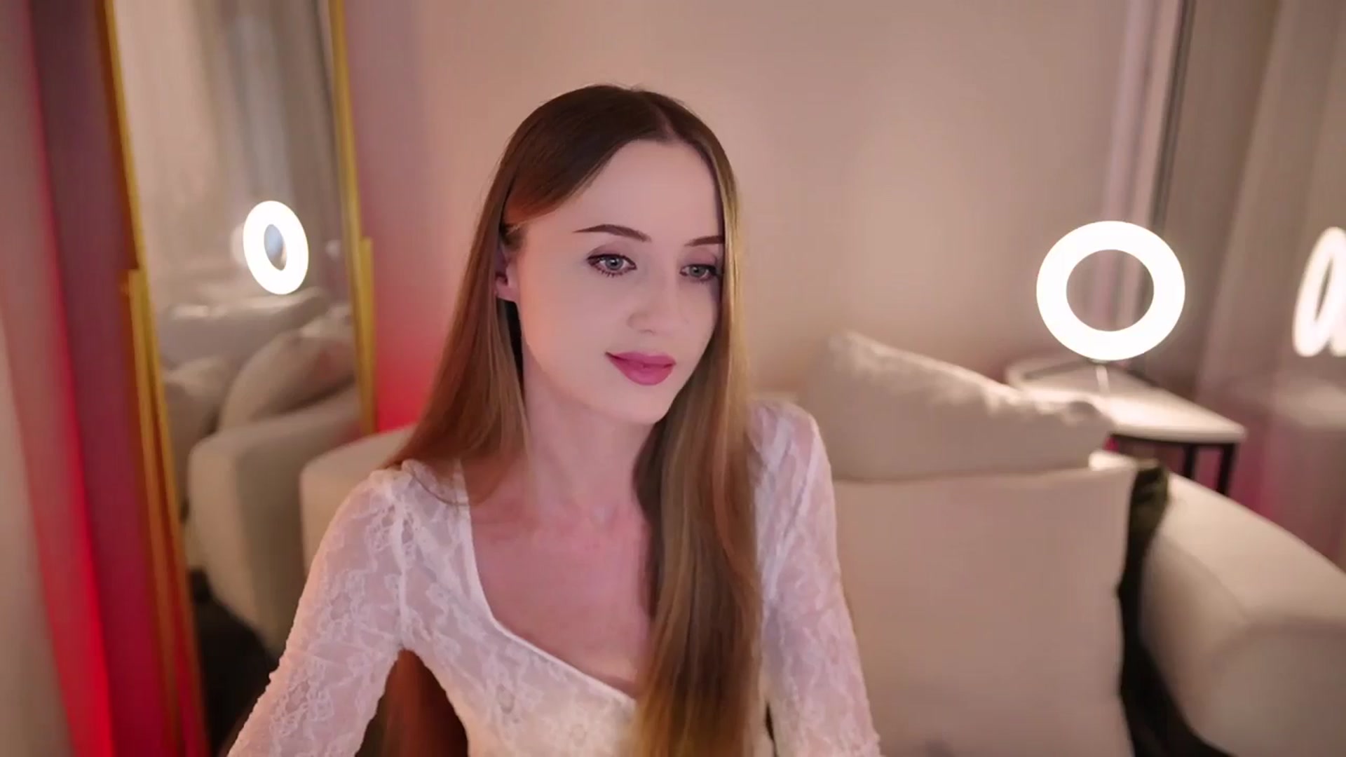 Gallery image thumbnail from Innocent_Soul's myfreecams stream on, 09/15/2025, 20:41 image 10 of 20