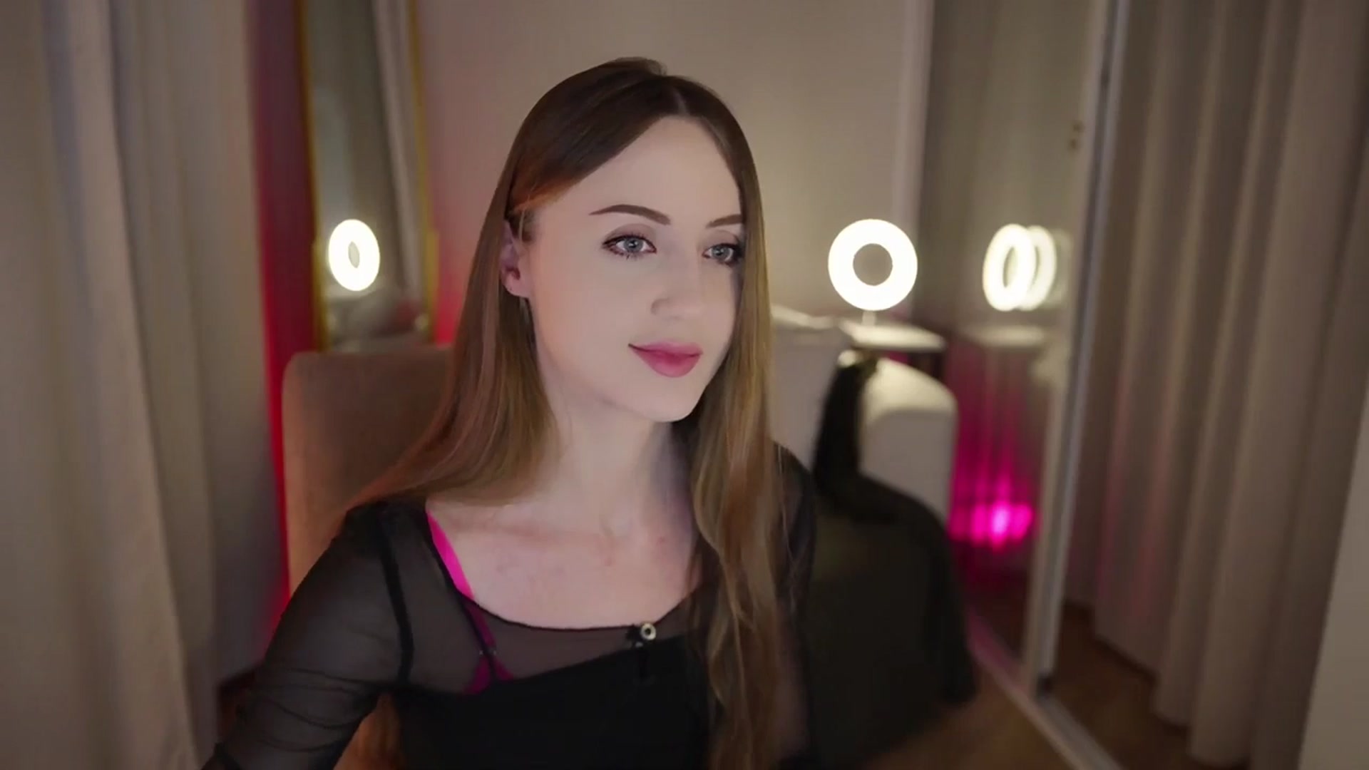 Gallery image thumbnail from Innocent_Soul's myfreecams stream on, 09/16/2025, 18:52 image 5 of 20