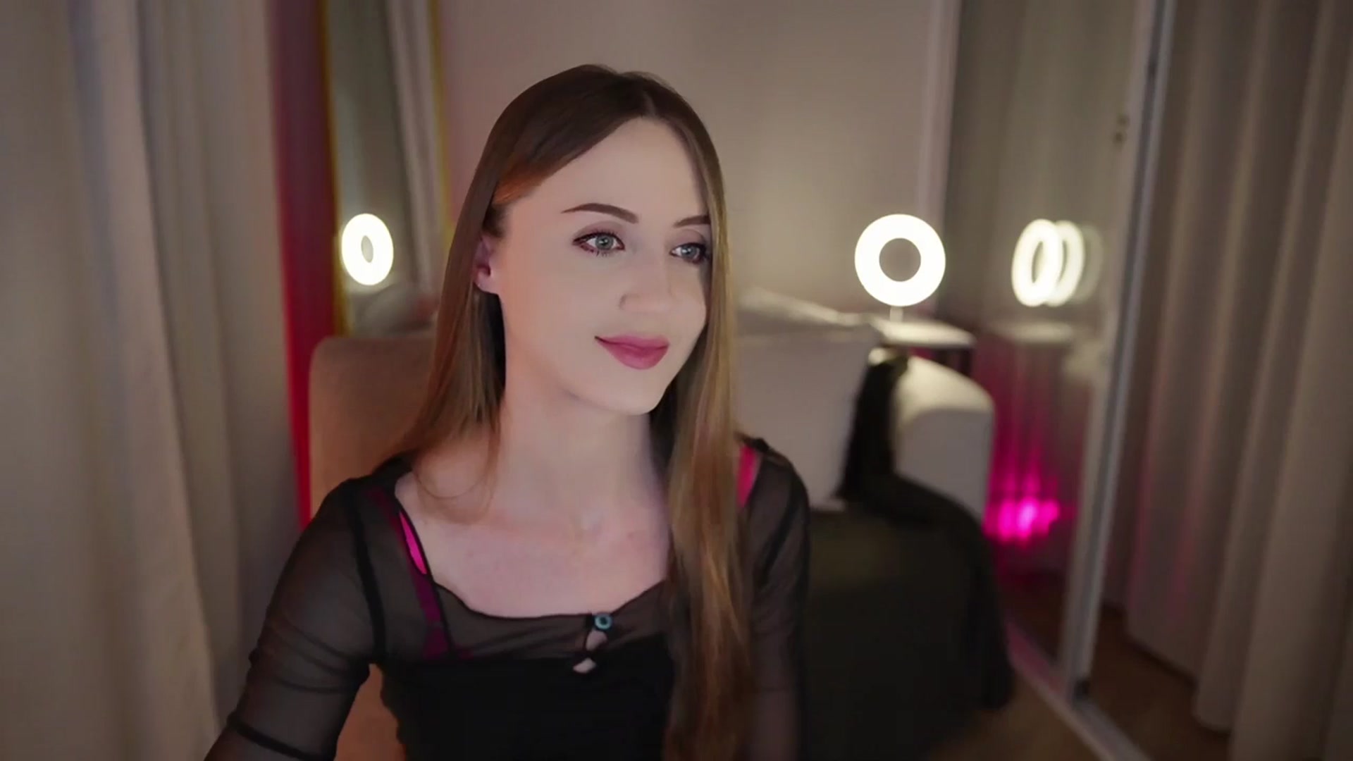 Gallery image thumbnail from Innocent_Soul's myfreecams stream on, 09/16/2025, 18:52 image 13 of 20