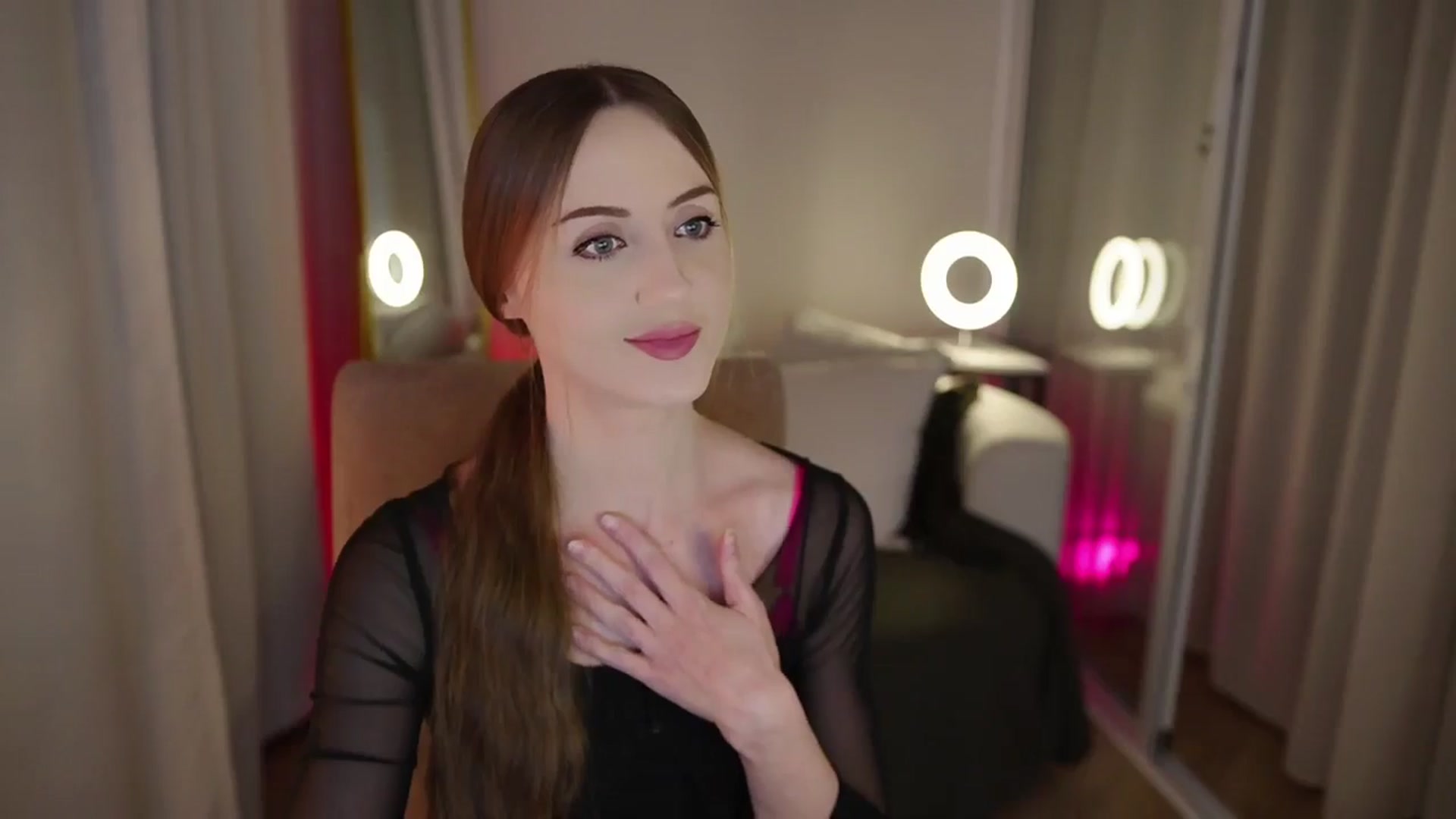 Gallery image thumbnail from Innocent_Soul's myfreecams stream on, 09/16/2025, 18:52 image 19 of 20