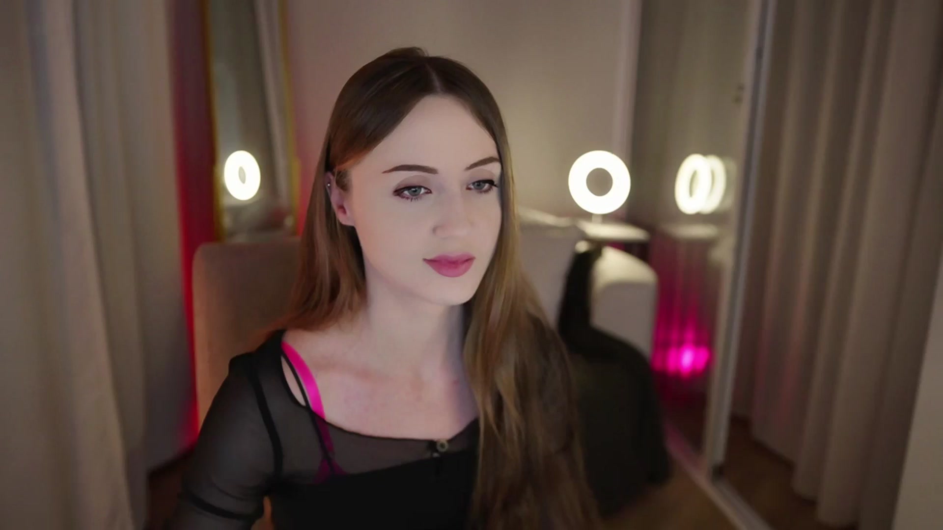 Gallery image thumbnail from Innocent_Soul's myfreecams stream on, 09/16/2025, 18:52 image 1 of 20