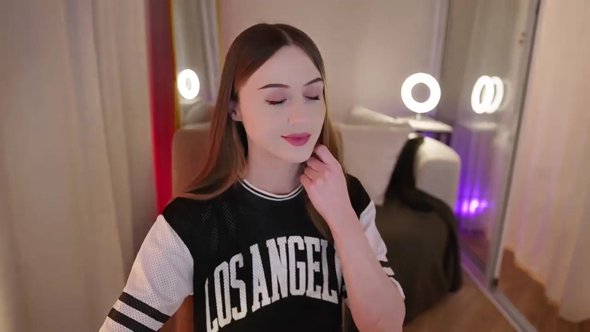 Gallery image thumbnail from Innocent_Soul's myfreecams stream on, 09/18/2025, 18:51 image 13 of 20