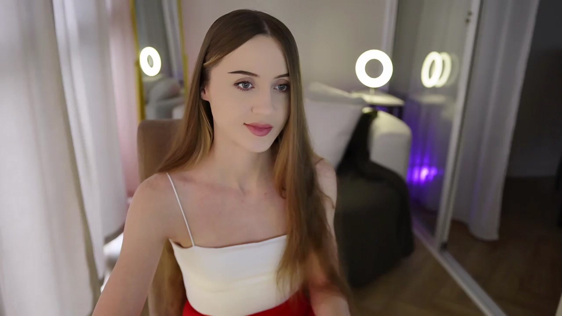 Gallery image thumbnail from Innocent_Soul's myfreecams stream on, 09/19/2025, 13:59 image 1 of 20