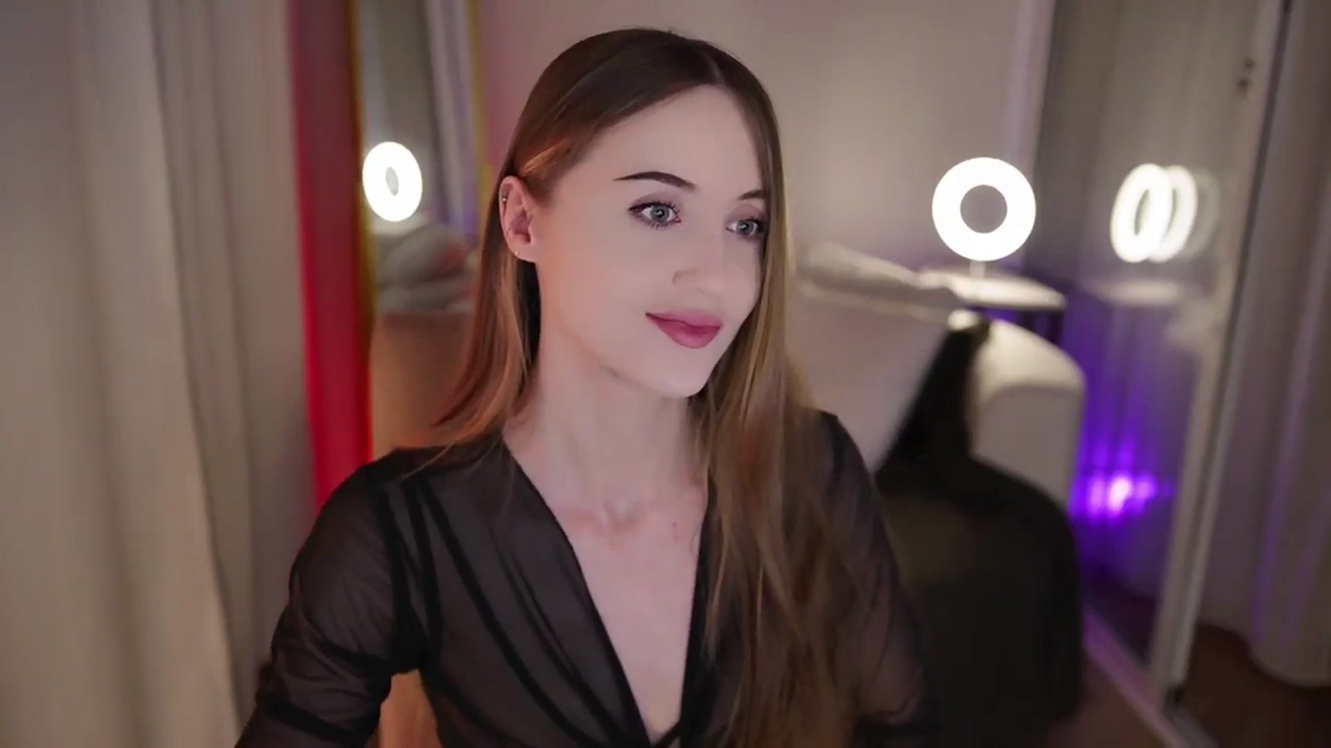 Gallery image thumbnail from Innocent_Soul's myfreecams stream on, 09/20/2025, 16:40 image 10 of 20