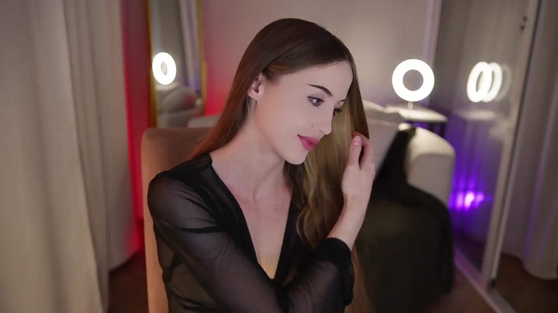 Gallery image thumbnail from Innocent_Soul's myfreecams stream on, 09/20/2025, 16:40 image 14 of 20