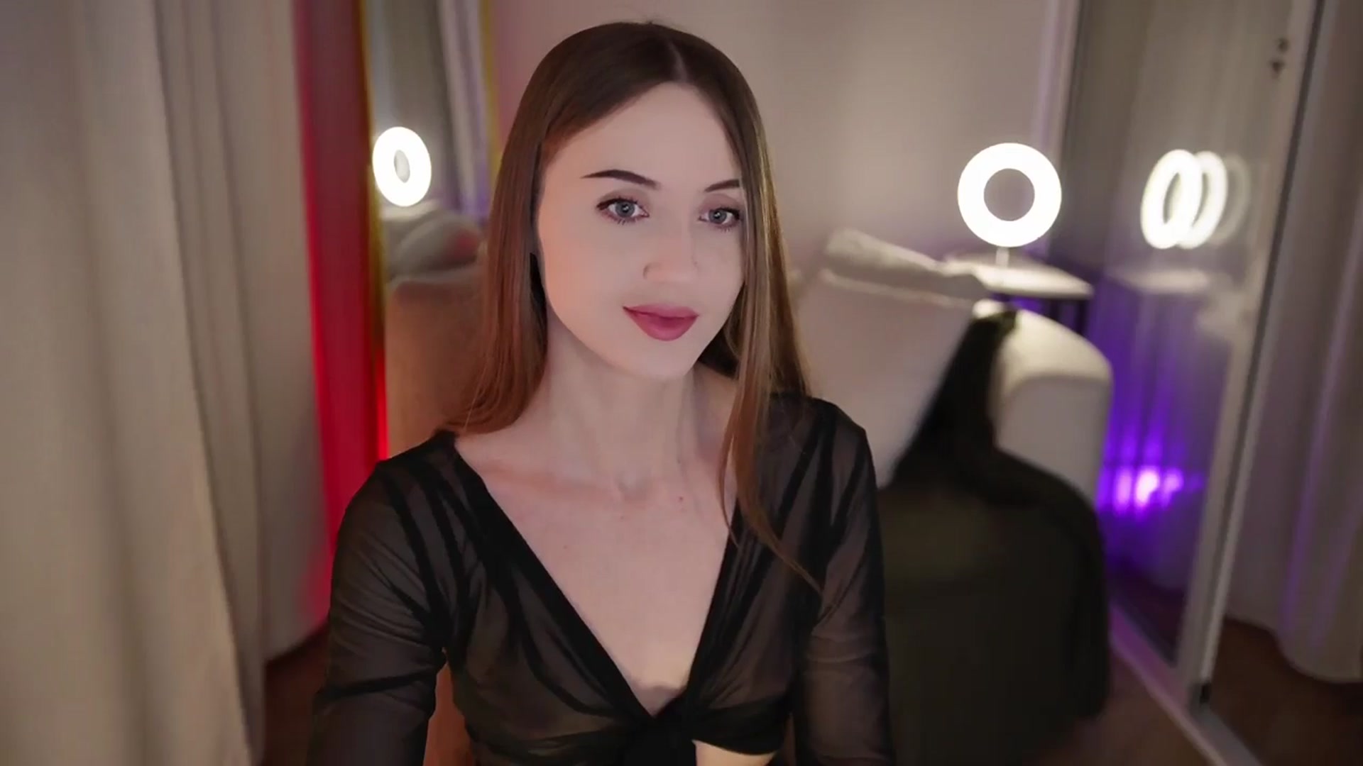 Gallery image thumbnail from Innocent_Soul's myfreecams stream on, 09/20/2025, 16:40 image 12 of 20