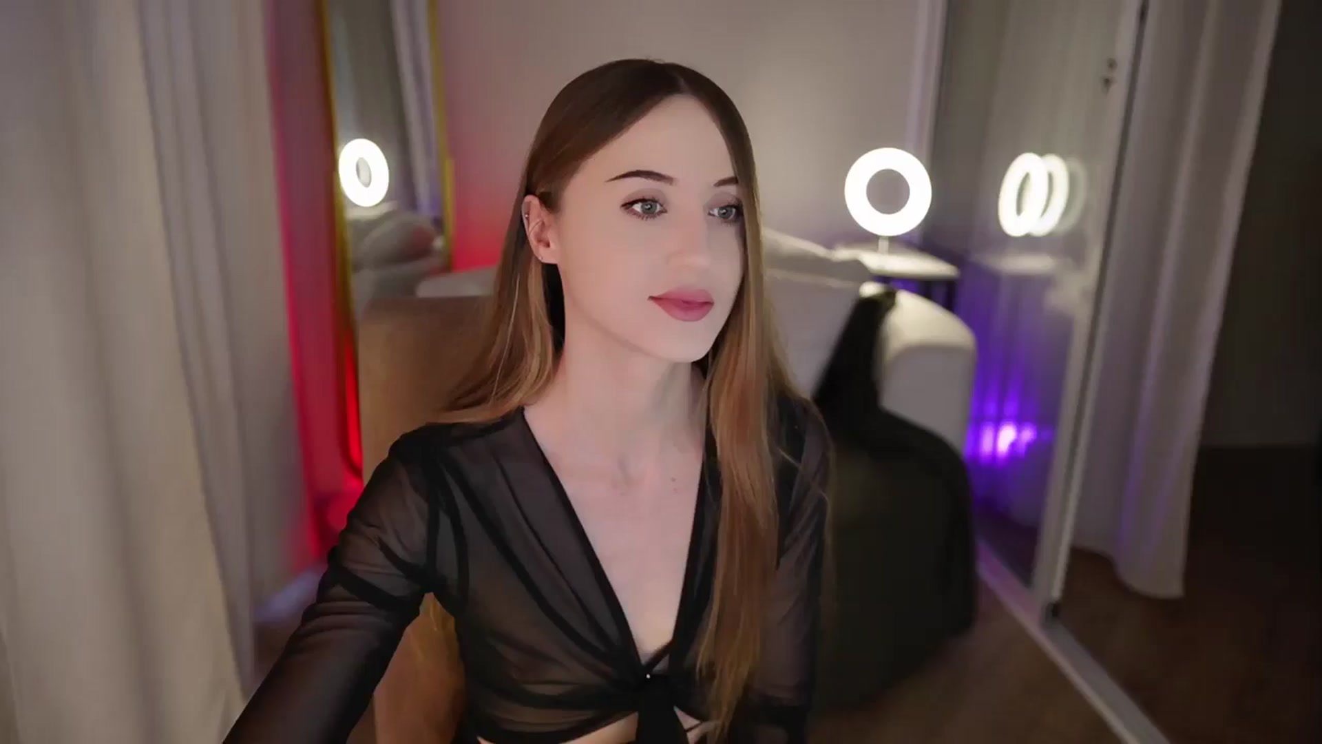 Gallery image thumbnail from Innocent_Soul's myfreecams stream on, 09/20/2025, 16:40 image 1 of 20
