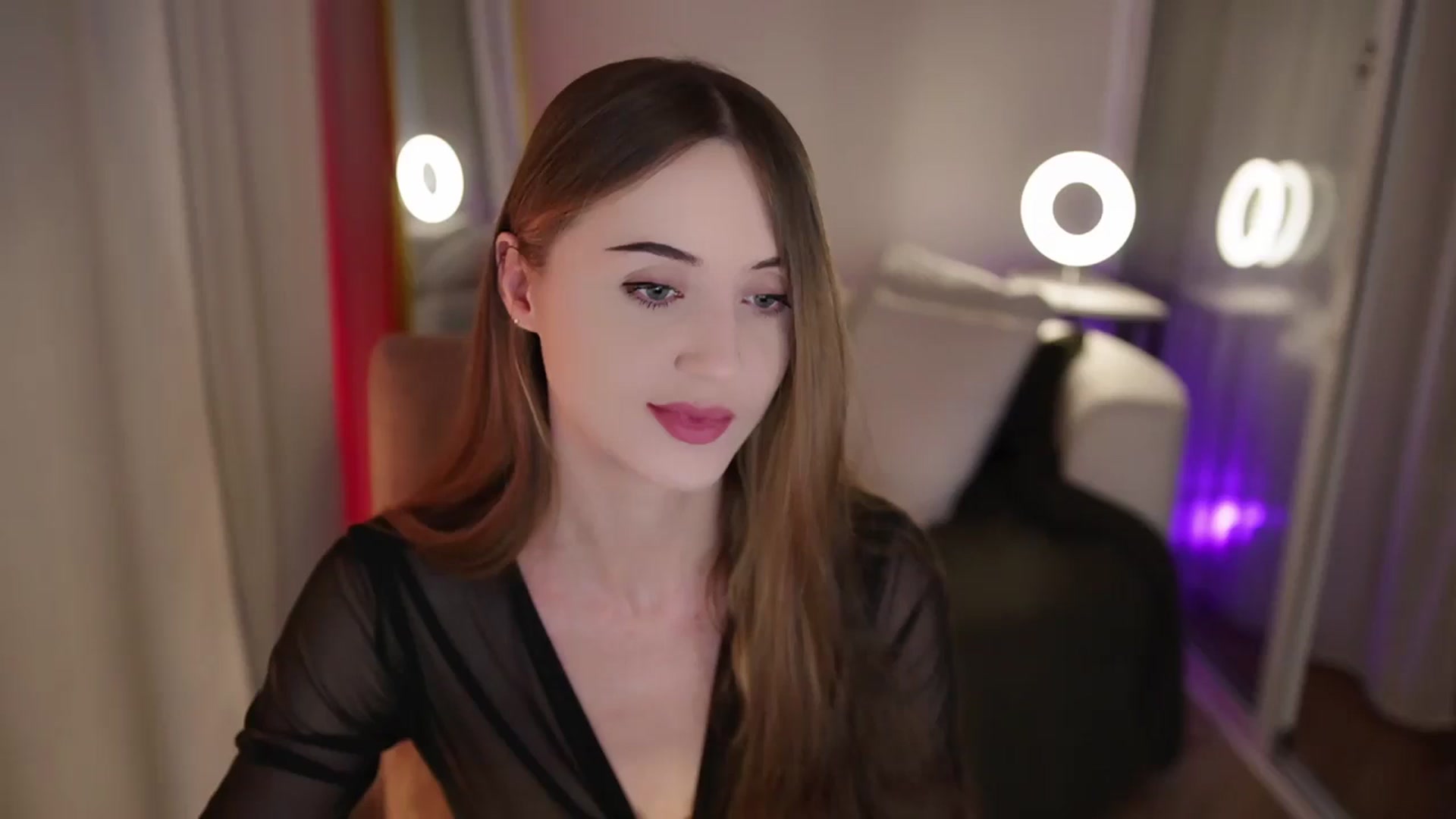 Gallery image thumbnail from Innocent_Soul's myfreecams stream on, 09/20/2025, 16:40 image 18 of 20