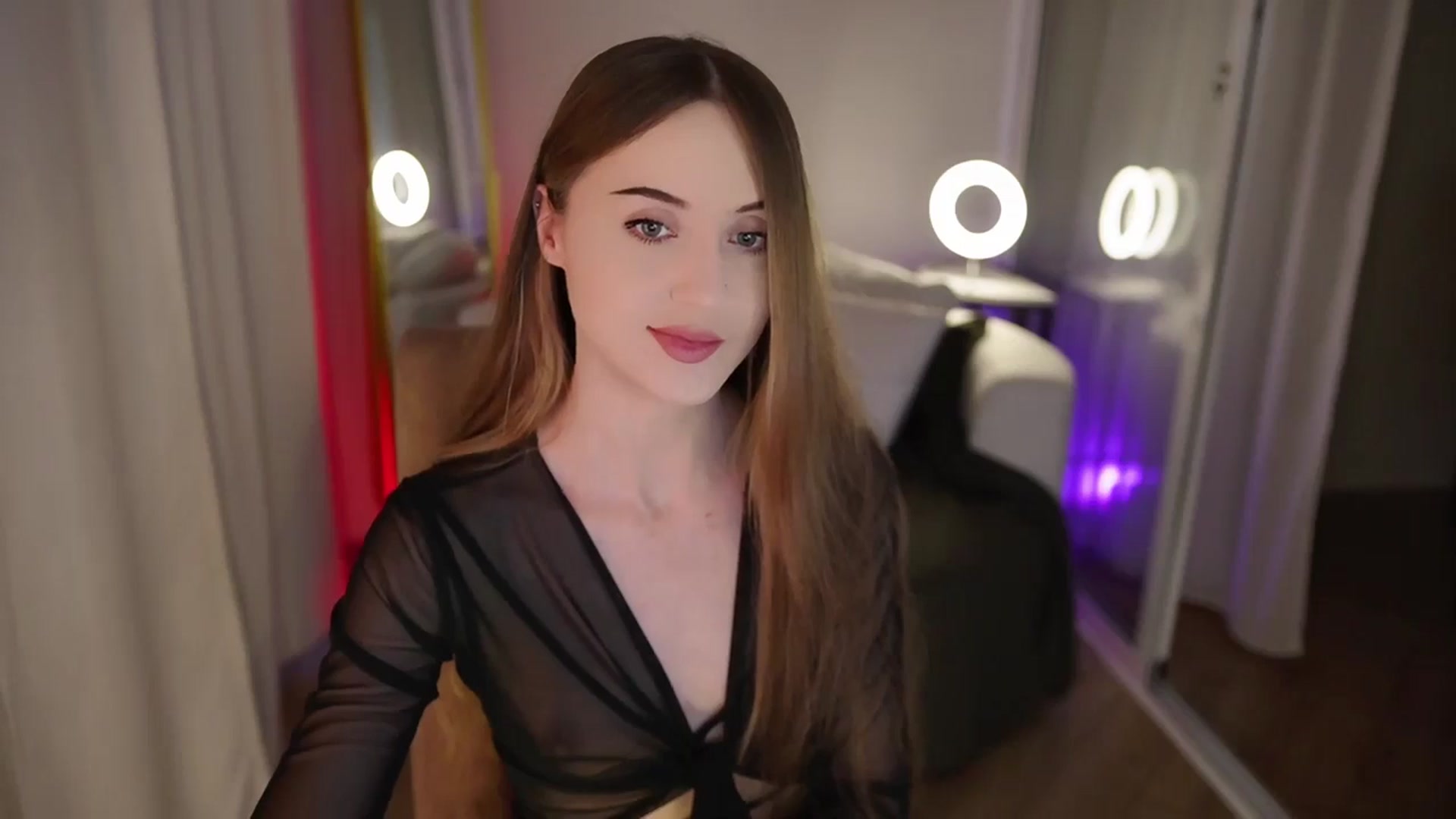 Gallery image thumbnail from Innocent_Soul's myfreecams stream on, 09/20/2025, 16:40 image 3 of 20