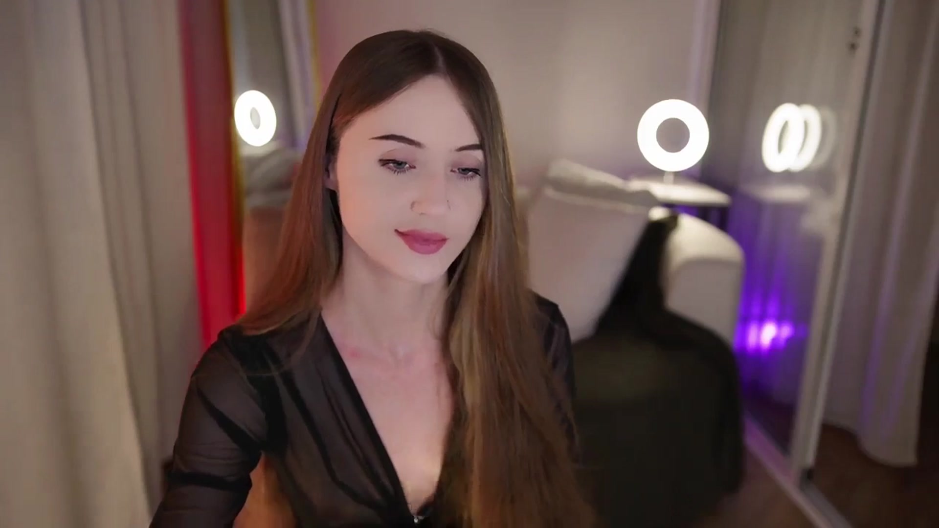 Gallery image thumbnail from Innocent_Soul's myfreecams stream on, 09/20/2025, 17:08 image 15 of 20