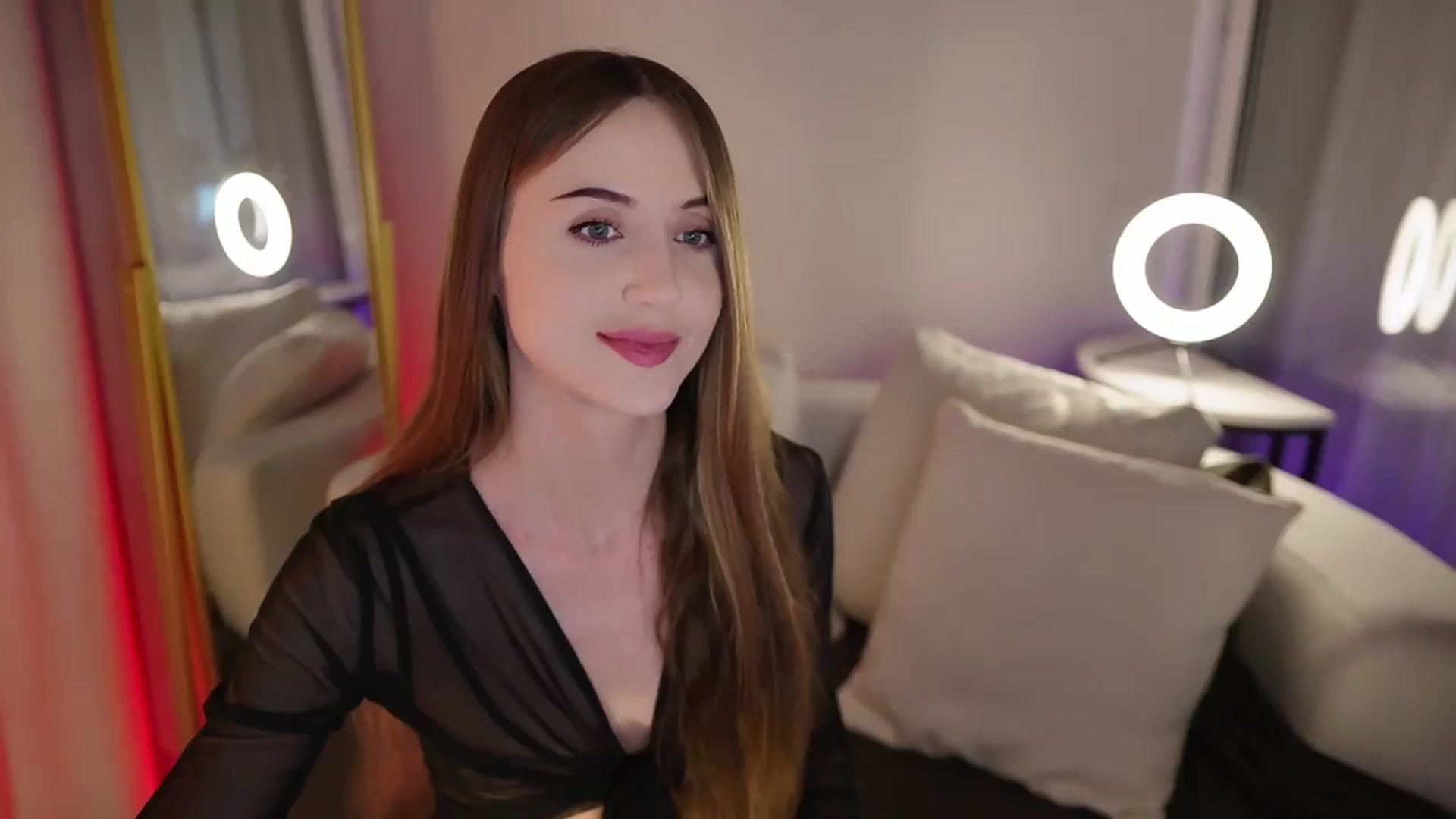 Gallery image thumbnail from Innocent_Soul's myfreecams stream on, 09/20/2025, 21:33 image 8 of 20