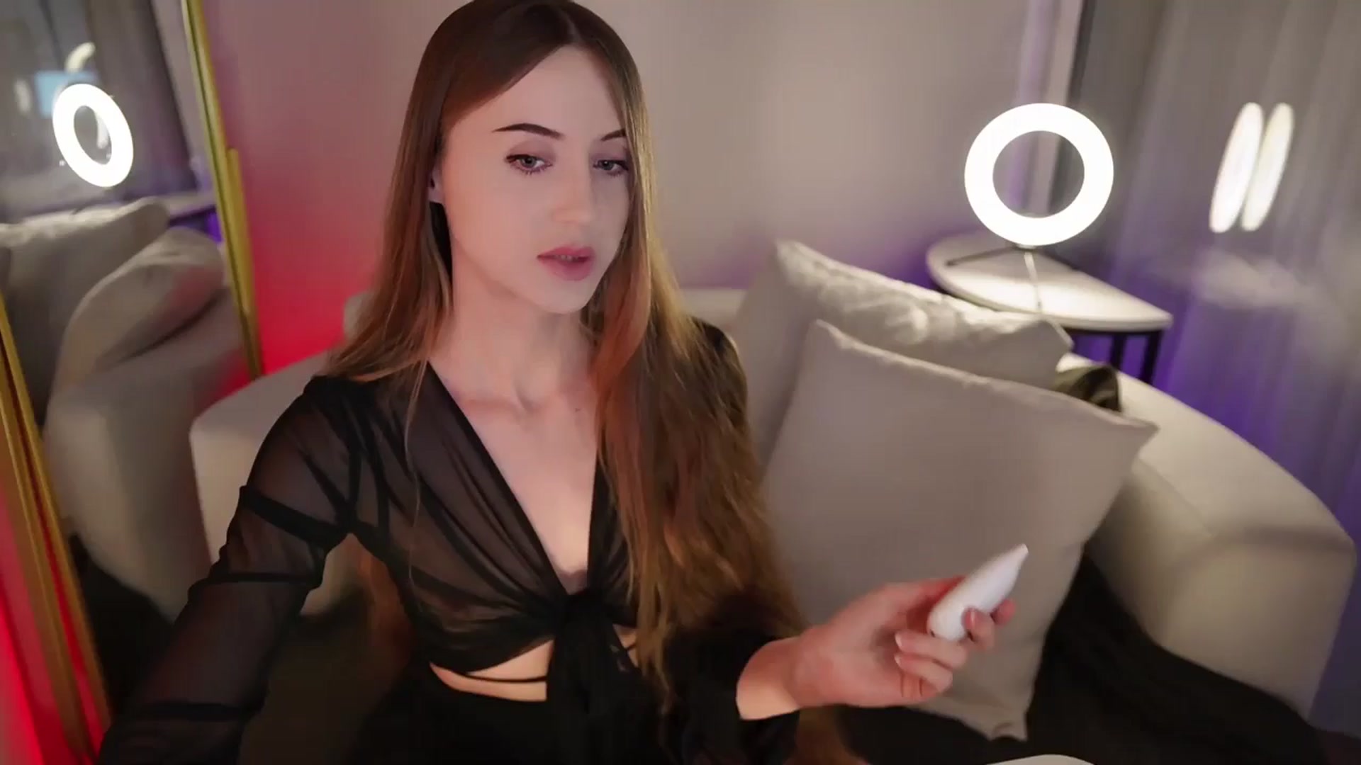 Gallery image thumbnail from Innocent_Soul's myfreecams stream on, 09/20/2025, 21:33 image 1 of 20