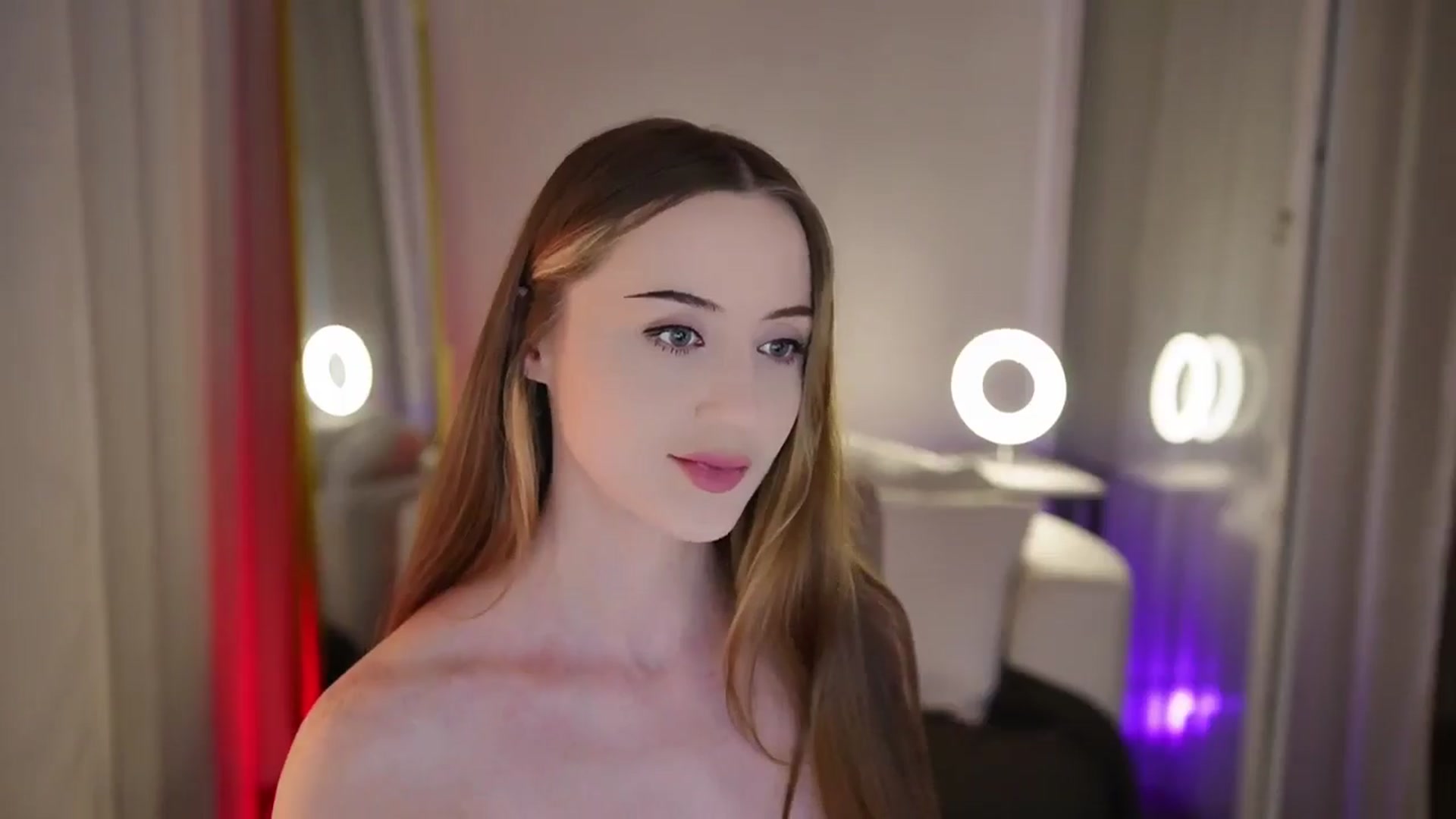 Gallery image thumbnail from Innocent_Soul's myfreecams stream on, 09/22/2025, 16:45 image 8 of 20