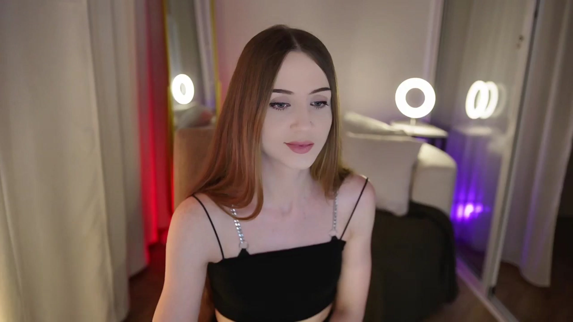 Gallery image thumbnail from Innocent_Soul's myfreecams stream on, 09/24/2025, 17:56 image 2 of 20