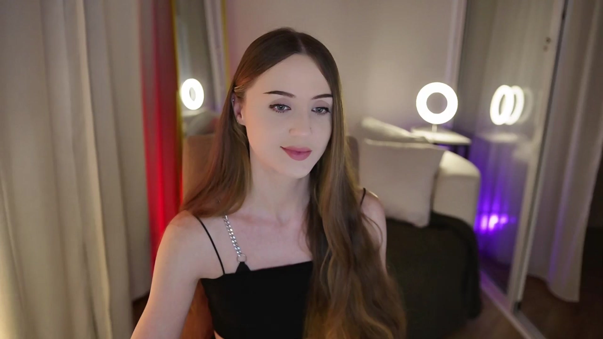 Gallery image thumbnail from Innocent_Soul's myfreecams stream on, 09/24/2025, 17:56 image 8 of 20