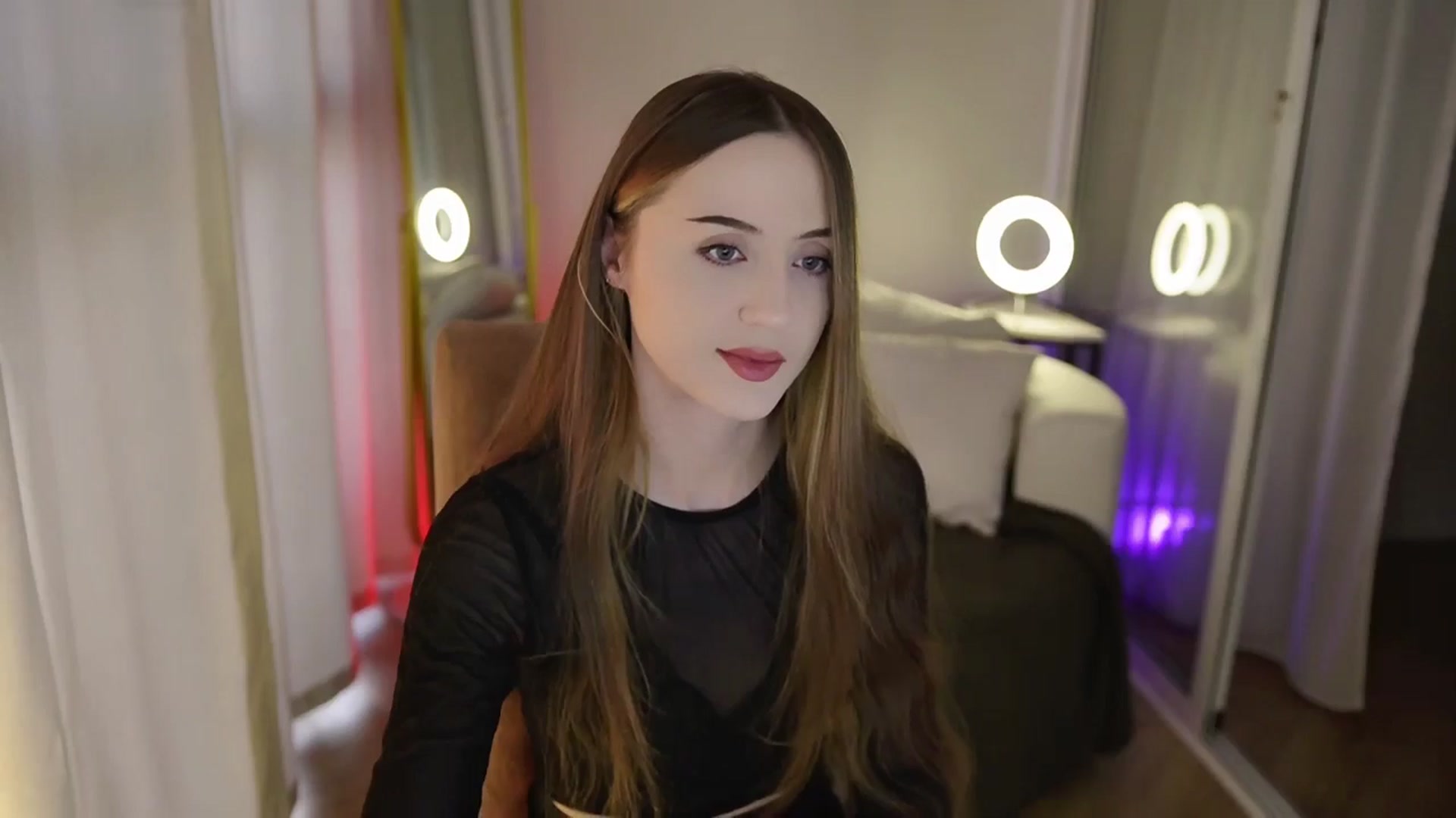 Gallery image thumbnail from Innocent_Soul's myfreecams stream on, 09/25/2025, 14:42 image 5 of 20