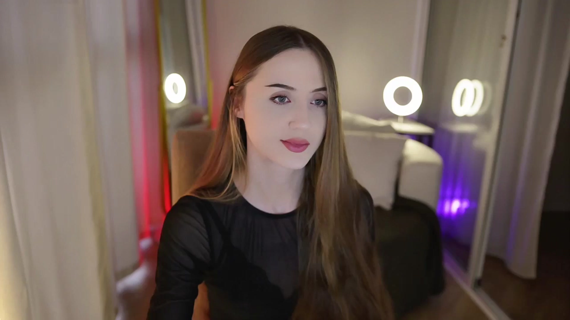 Gallery image thumbnail from Innocent_Soul's myfreecams stream on, 09/25/2025, 14:42 image 17 of 20