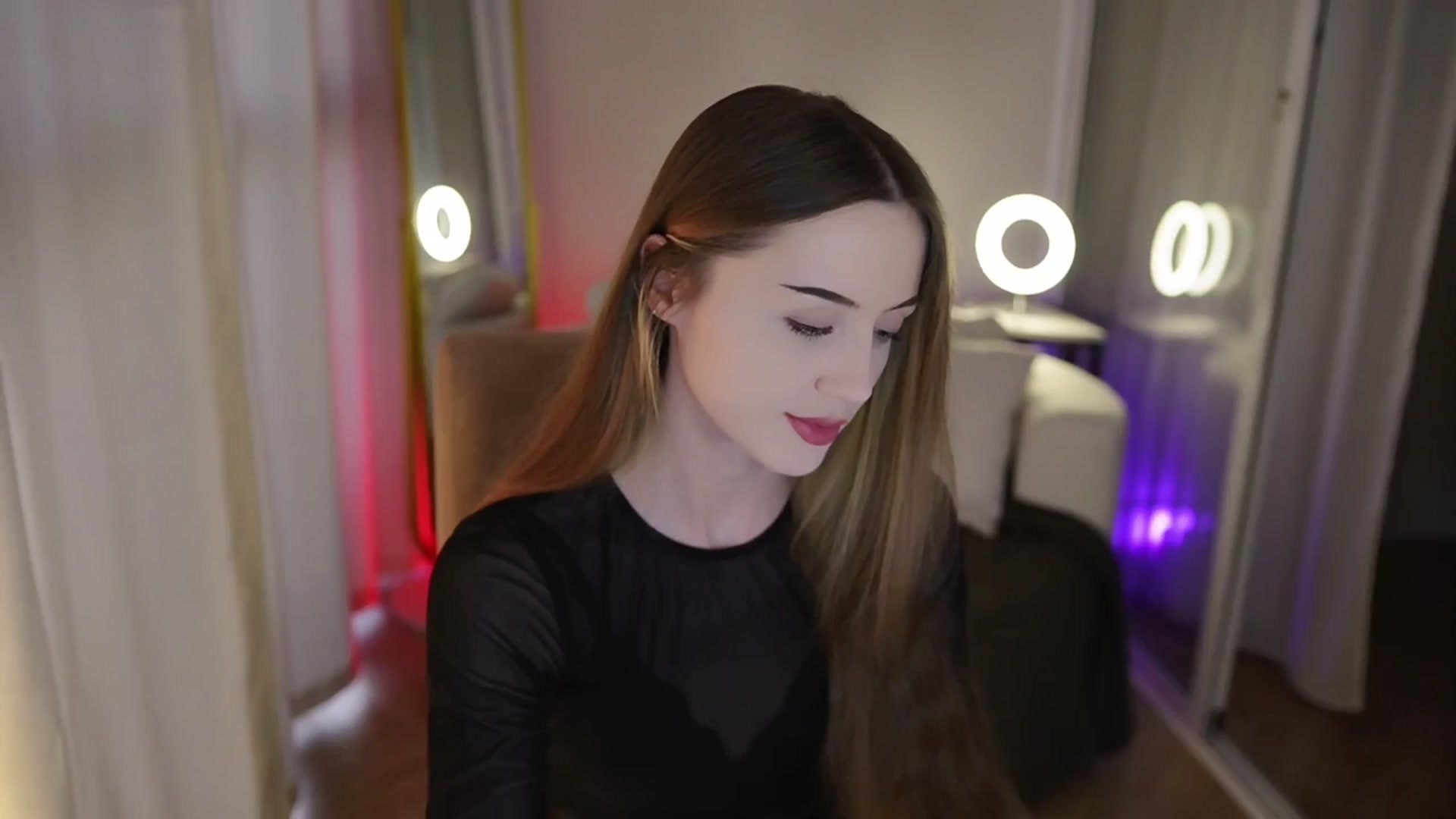 Gallery image thumbnail from Innocent_Soul's myfreecams stream on, 09/25/2025, 14:42 image 13 of 20