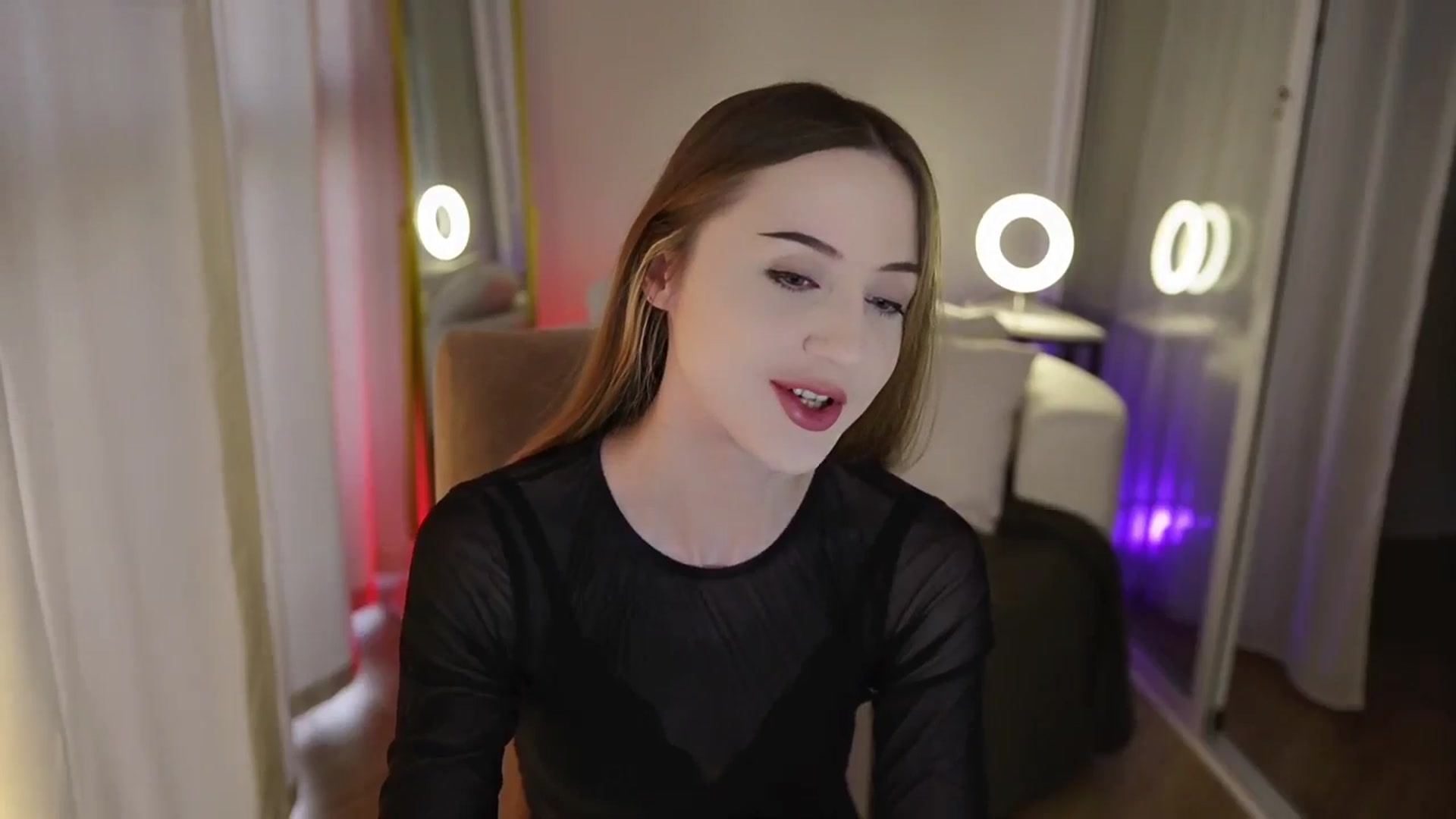 Gallery image thumbnail from Innocent_Soul's myfreecams stream on, 09/25/2025, 14:42 image 7 of 20