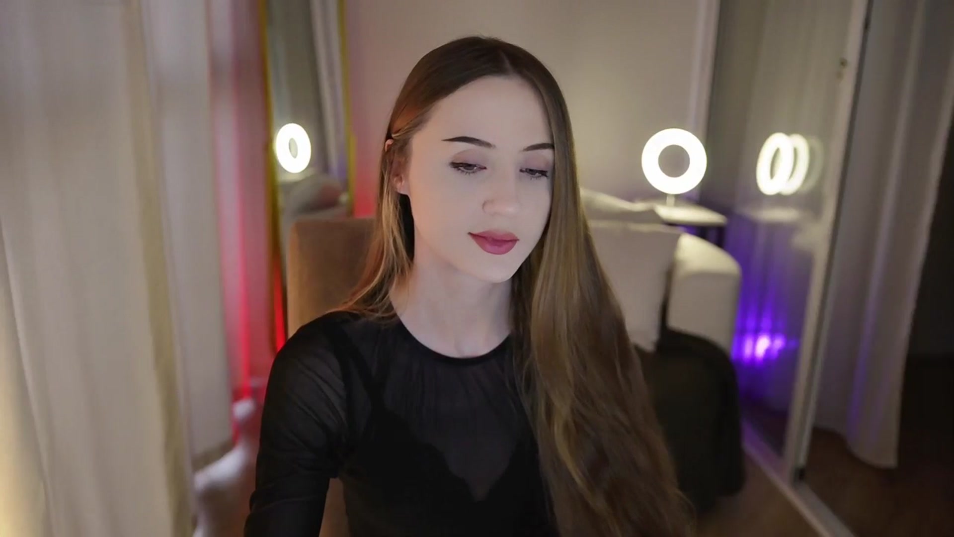 Gallery image thumbnail from Innocent_Soul's myfreecams stream on, 09/25/2025, 14:42 image 14 of 20