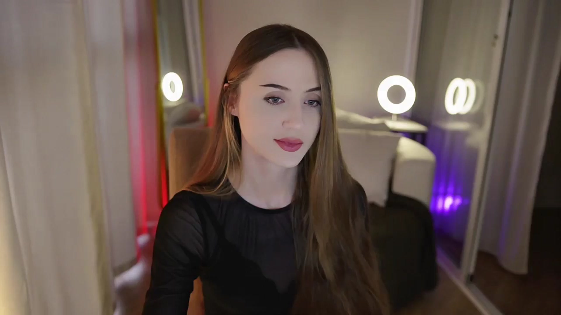 Gallery image thumbnail from Innocent_Soul's myfreecams stream on, 09/25/2025, 14:42 image 16 of 20