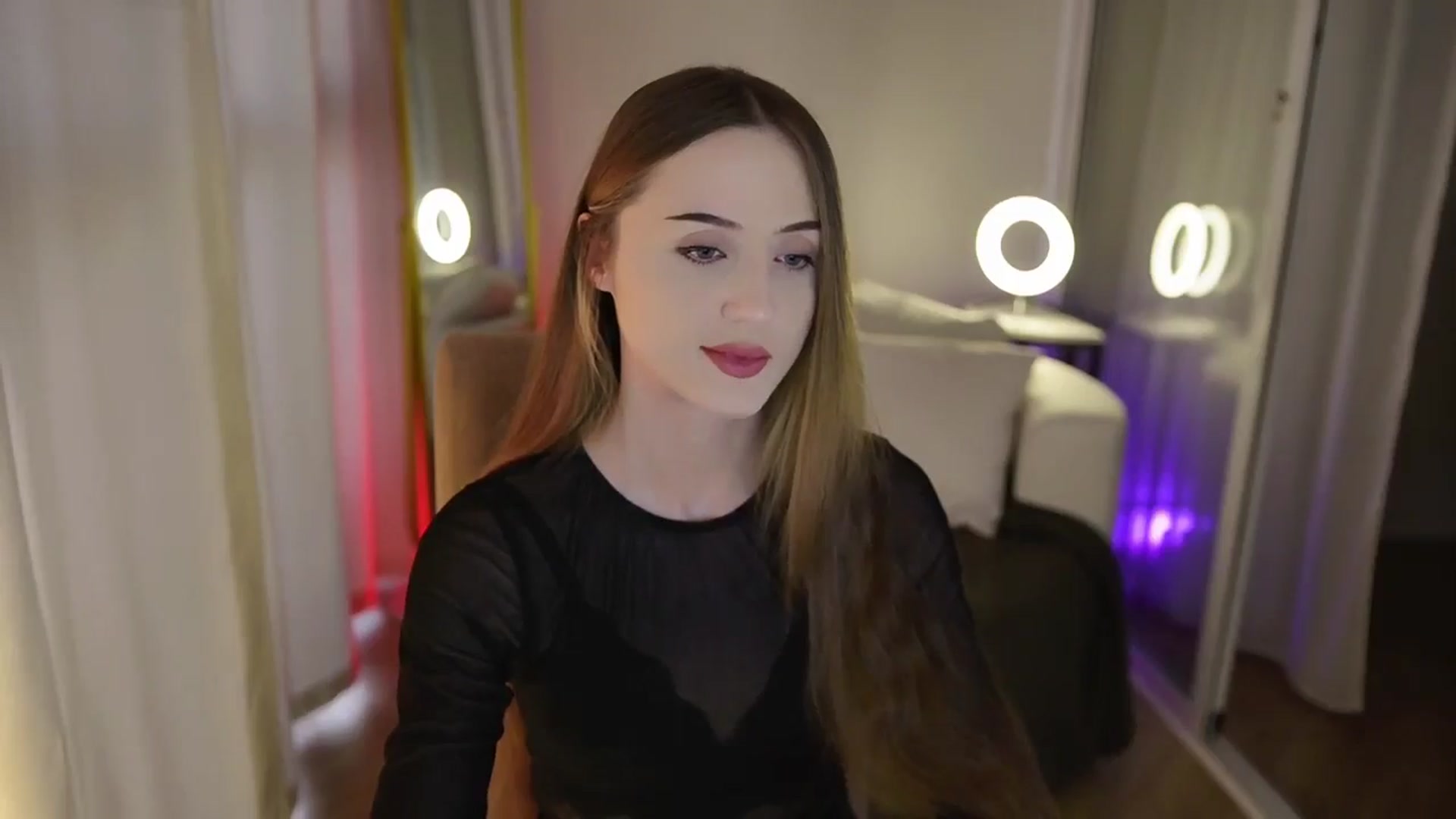 Gallery image thumbnail from Innocent_Soul's myfreecams stream on, 09/25/2025, 14:42 image 12 of 20