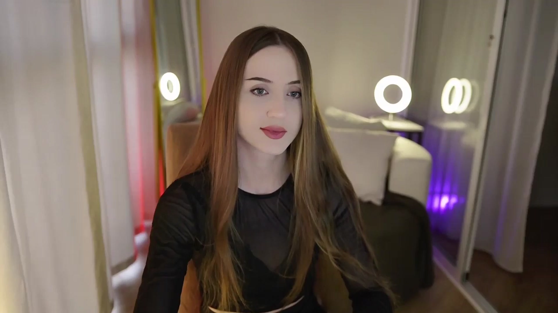 Gallery image thumbnail from Innocent_Soul's myfreecams stream on, 09/25/2025, 14:42 image 4 of 20