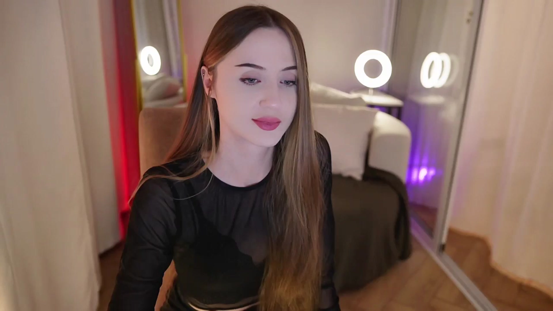 Gallery image thumbnail from Innocent_Soul's myfreecams stream on, 09/25/2025, 16:35 image 13 of 20