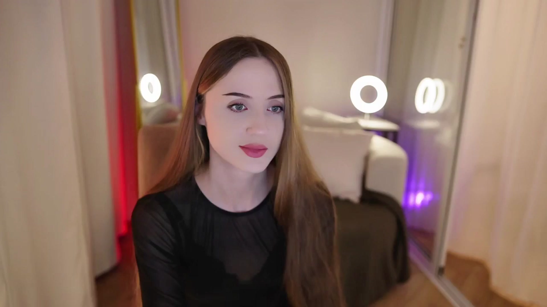 Gallery image thumbnail from Innocent_Soul's myfreecams stream on, 09/25/2025, 16:35 image 1 of 20