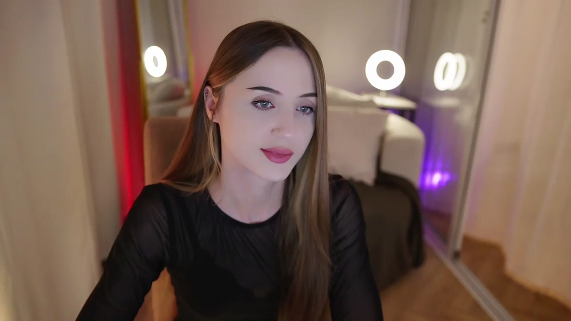 Gallery image thumbnail from Innocent_Soul's myfreecams stream on, 09/25/2025, 16:35 image 17 of 20