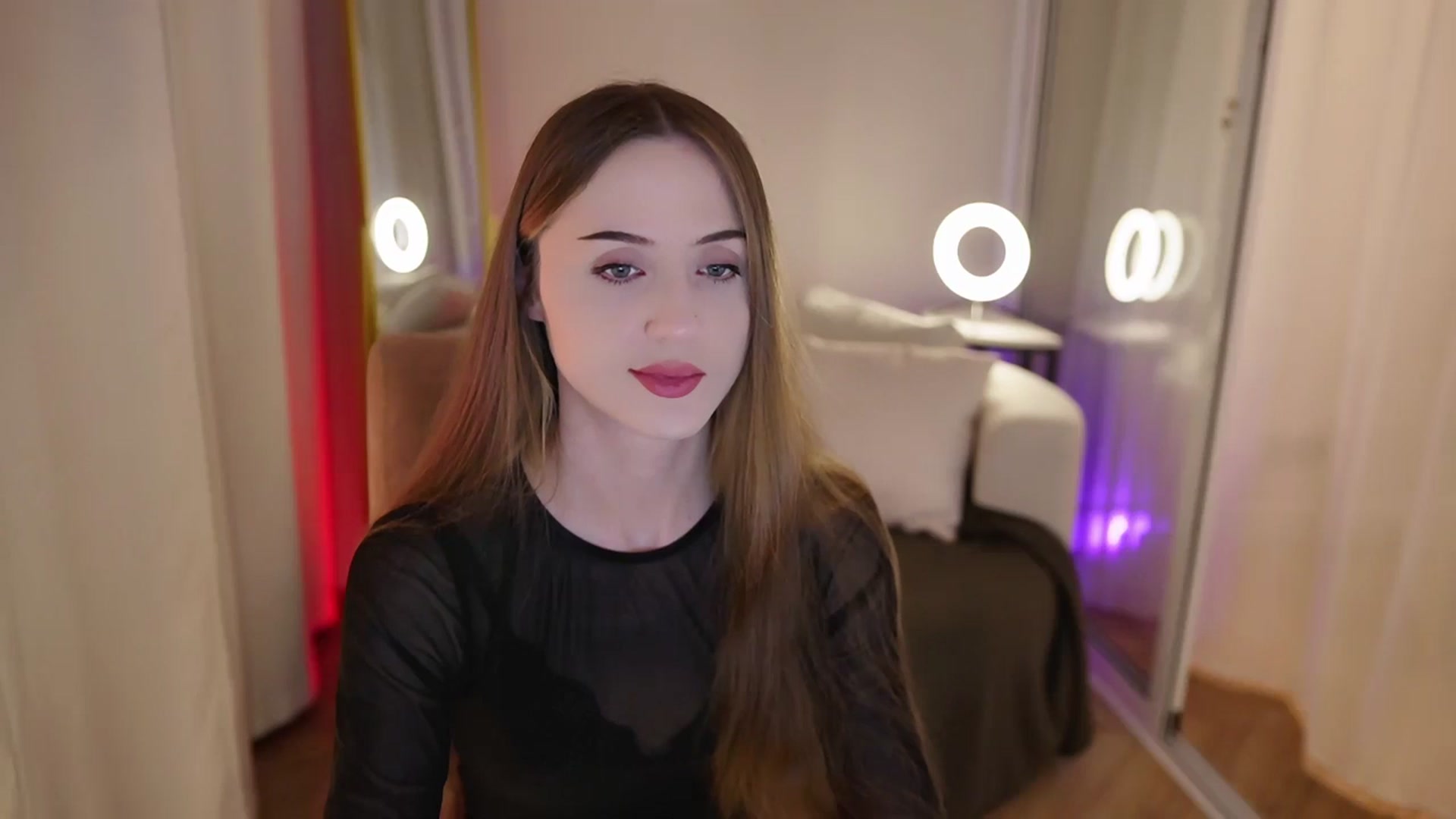 Gallery image thumbnail from Innocent_Soul's myfreecams stream on, 09/25/2025, 16:35 image 4 of 20