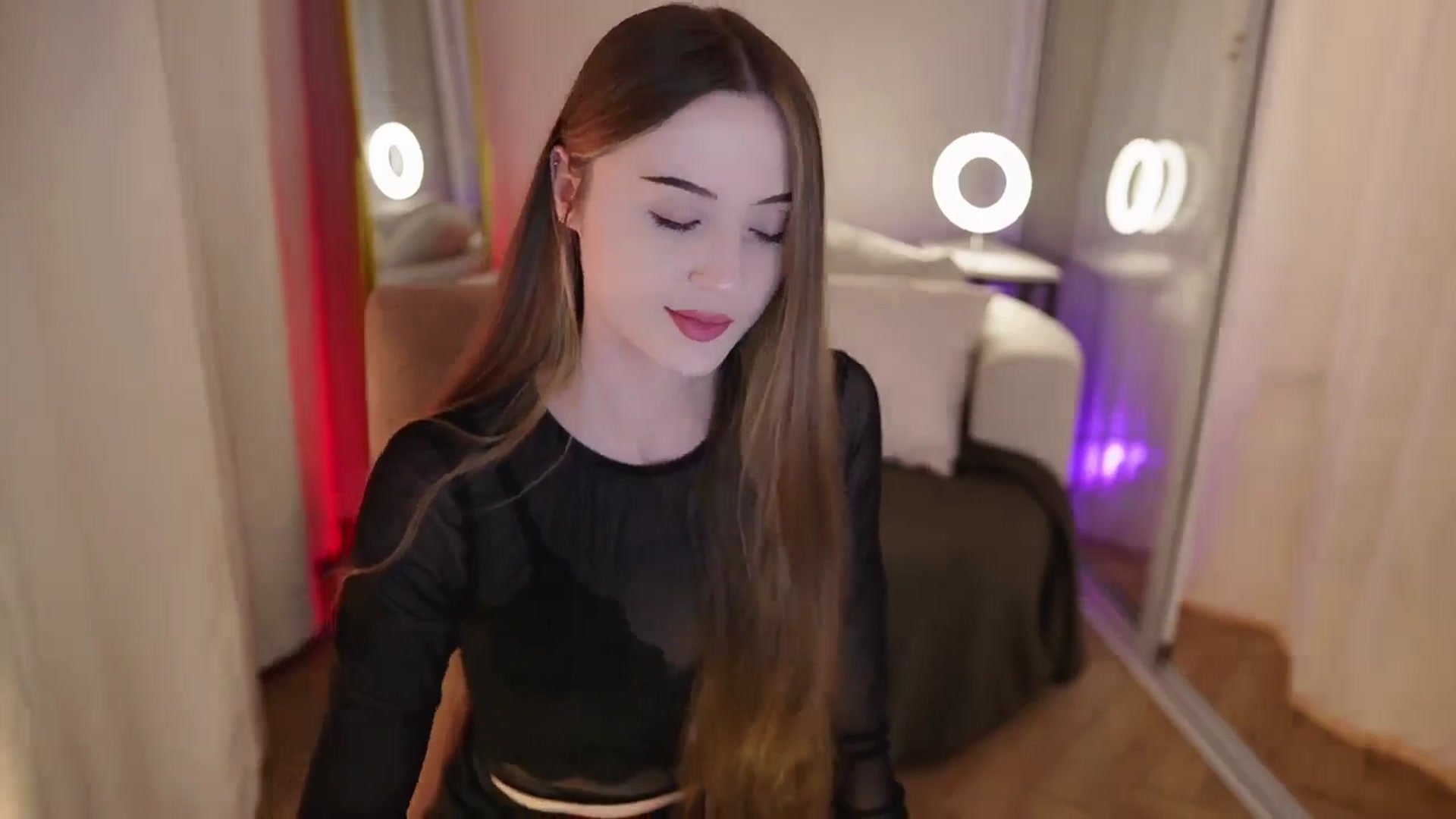 Gallery image thumbnail from Innocent_Soul's myfreecams stream on, 09/25/2025, 16:35 image 14 of 20