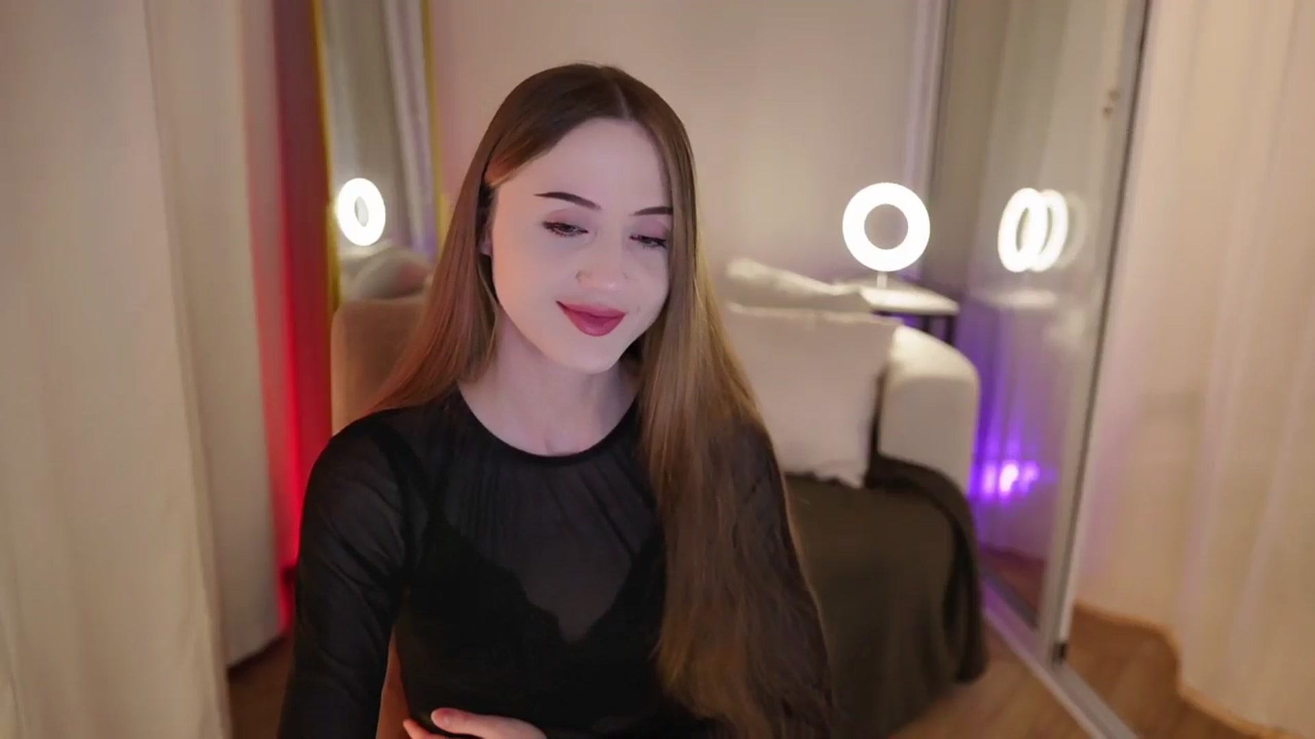 Gallery image thumbnail from Innocent_Soul's myfreecams stream on, 09/25/2025, 16:35 image 2 of 20