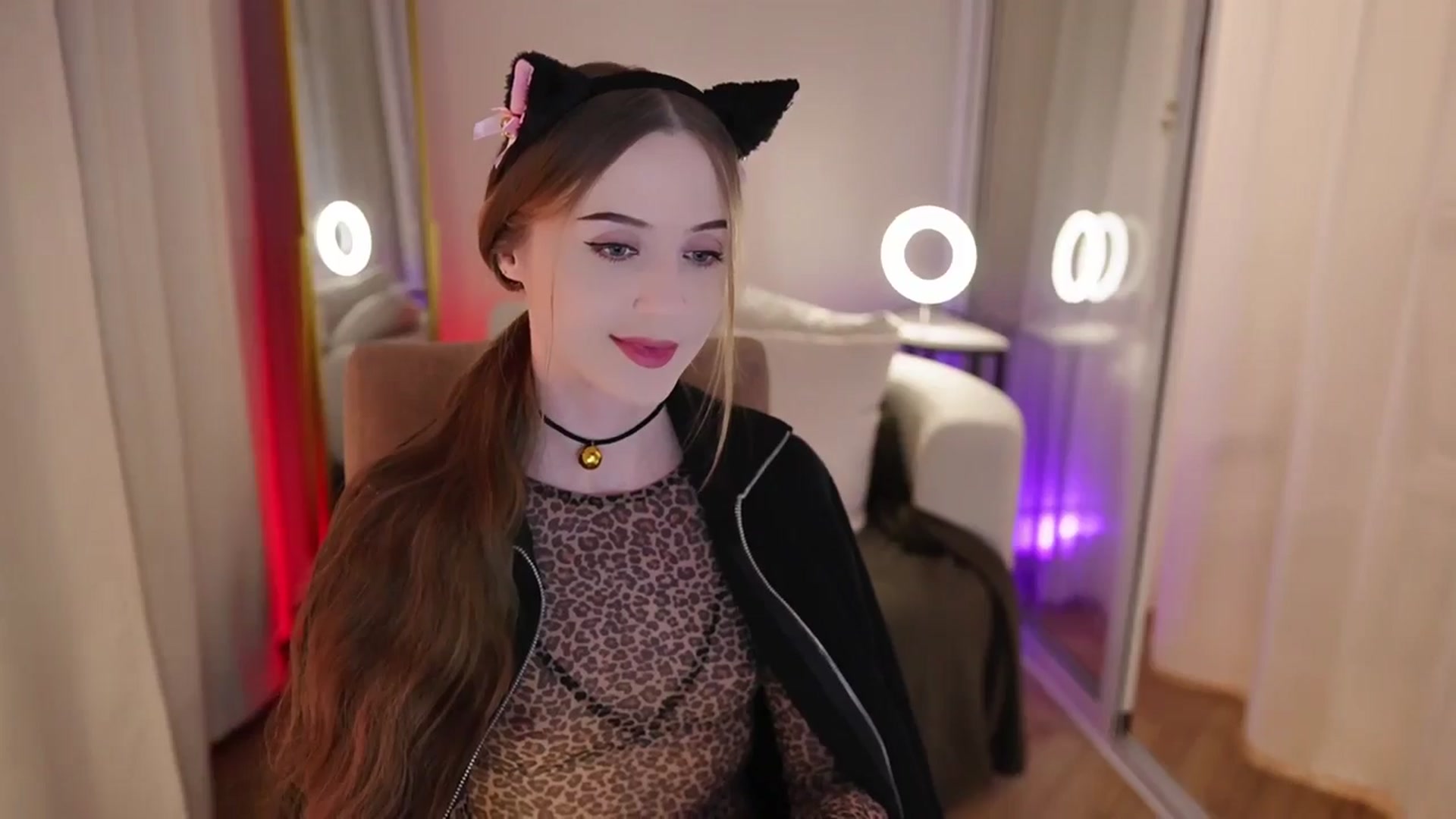 Gallery image thumbnail from Innocent_Soul's myfreecams stream on, 09/29/2025, 16:51 image 12 of 20