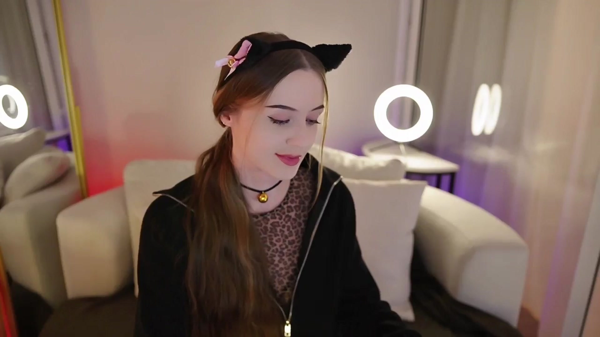 Gallery image thumbnail from Innocent_Soul's myfreecams stream on, 09/29/2025, 17:40 image 12 of 20