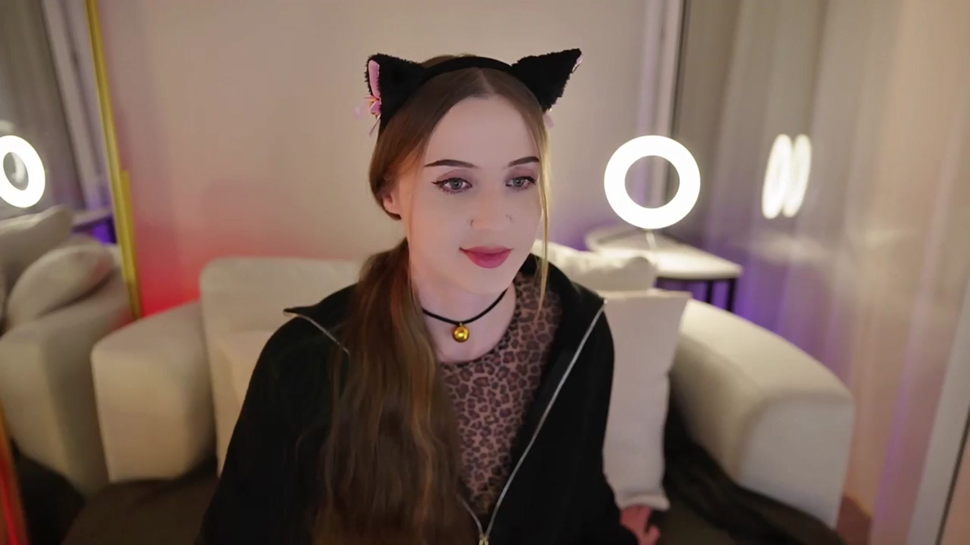 Gallery image thumbnail from Innocent_Soul's myfreecams stream on, 09/29/2025, 17:40 image 13 of 20