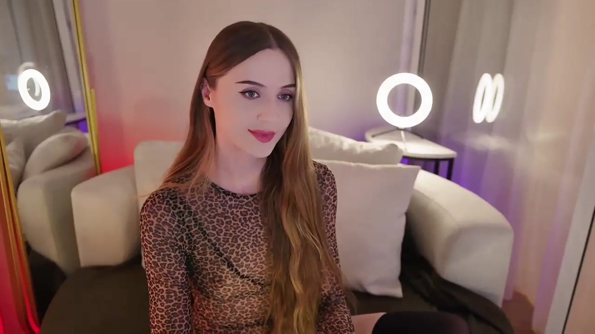 Gallery image thumbnail from Innocent_Soul's myfreecams stream on, 09/29/2025, 18:52 image 7 of 20