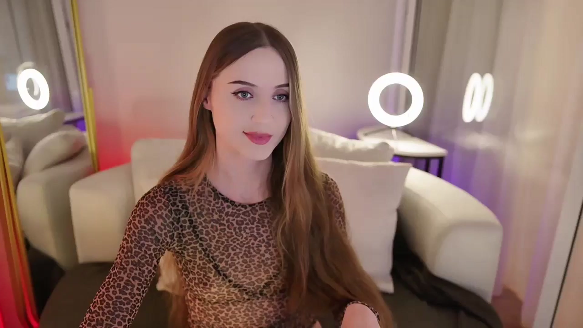 Gallery image thumbnail from Innocent_Soul's myfreecams stream on, 09/29/2025, 18:52 image 1 of 20