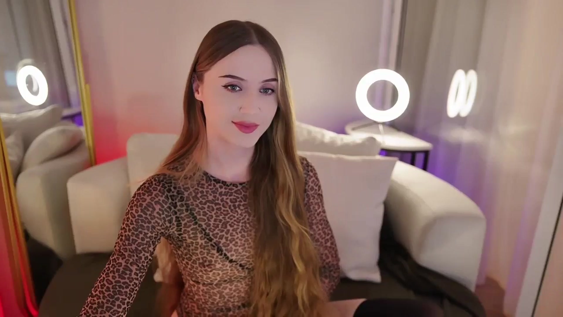 Gallery image thumbnail from Innocent_Soul's myfreecams stream on, 09/29/2025, 18:52 image 8 of 20
