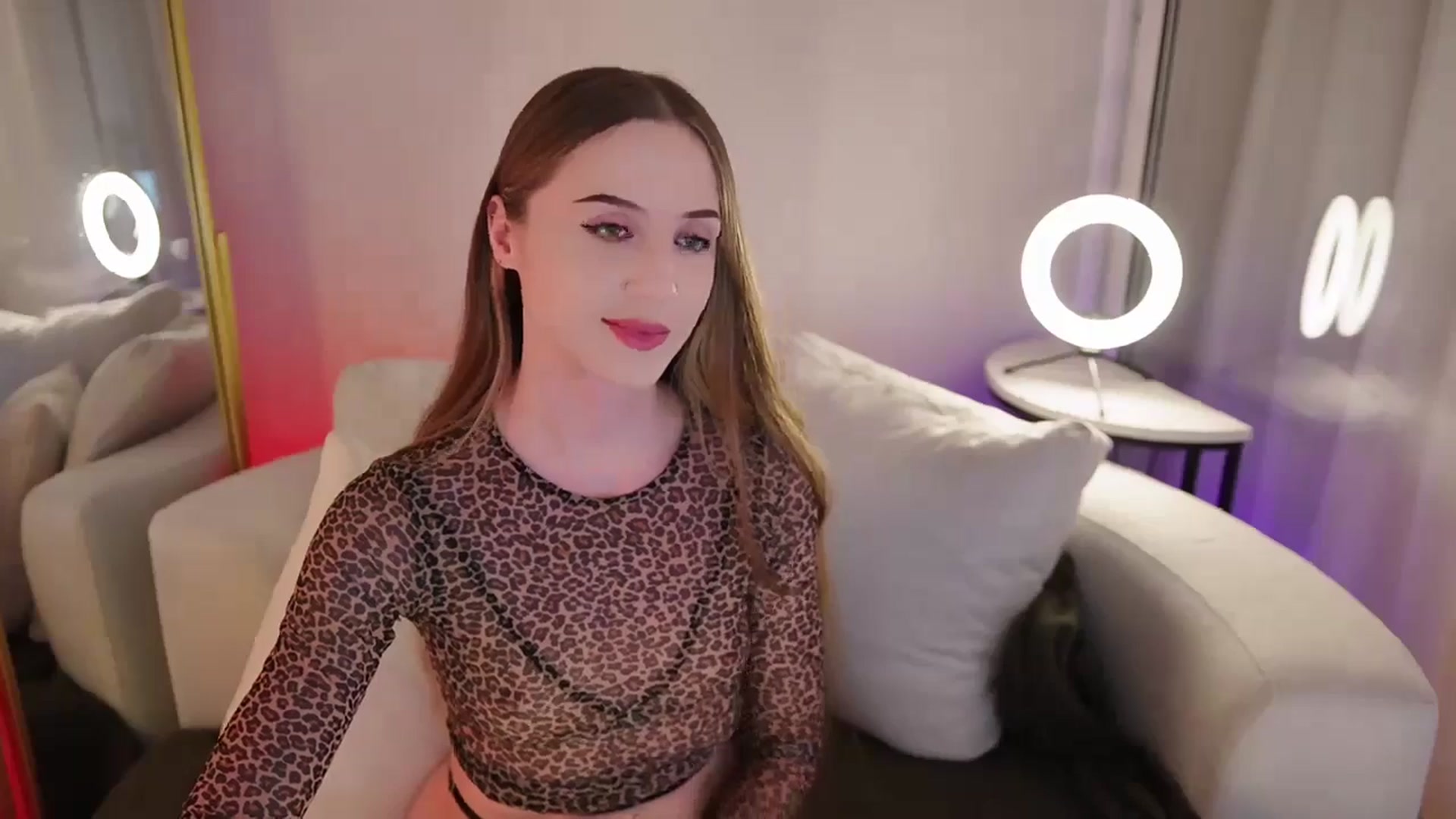 Gallery image thumbnail from Innocent_Soul's myfreecams stream on, 09/29/2025, 20:03 image 20 of 20