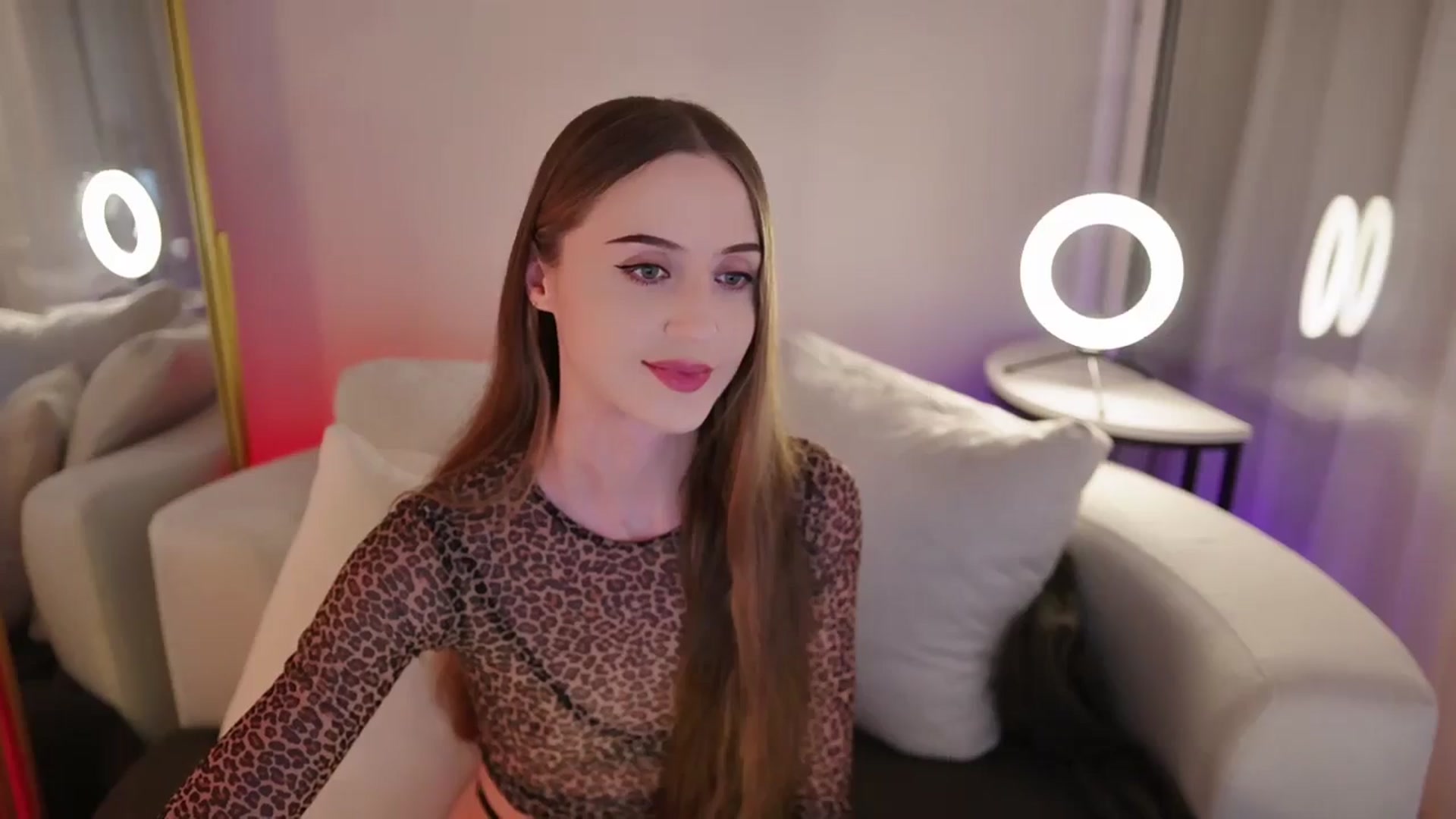 Gallery image thumbnail from Innocent_Soul's myfreecams stream on, 09/29/2025, 20:32 image 7 of 20