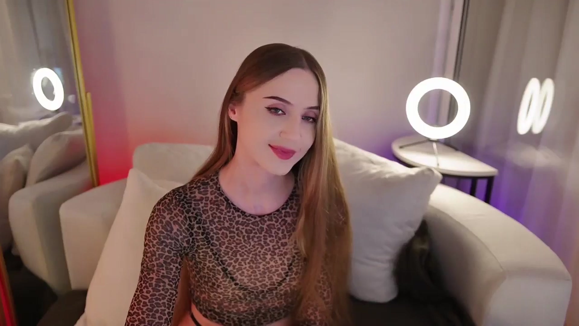 Gallery image thumbnail from Innocent_Soul's myfreecams stream on, 09/29/2025, 20:32 image 13 of 20