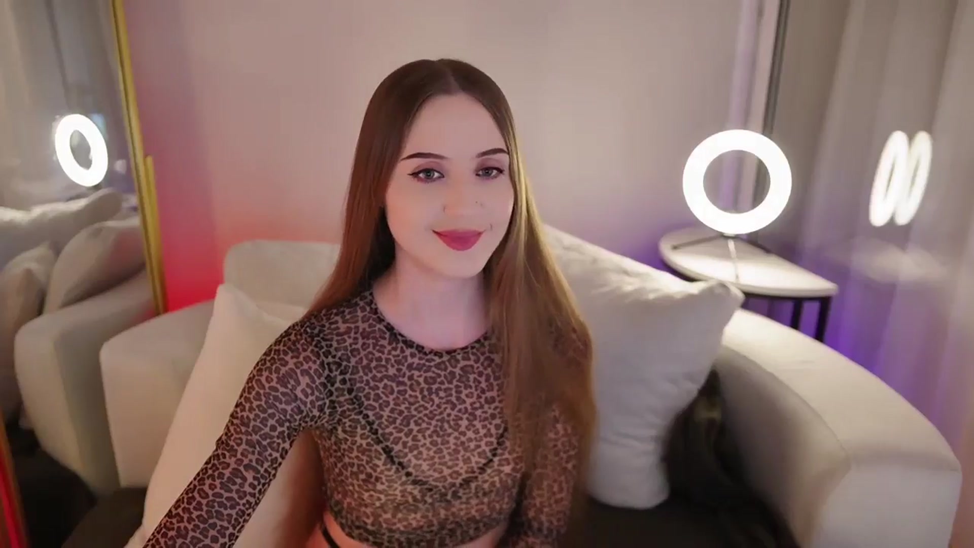 Gallery image thumbnail from Innocent_Soul's myfreecams stream on, 09/29/2025, 20:32 image 11 of 20