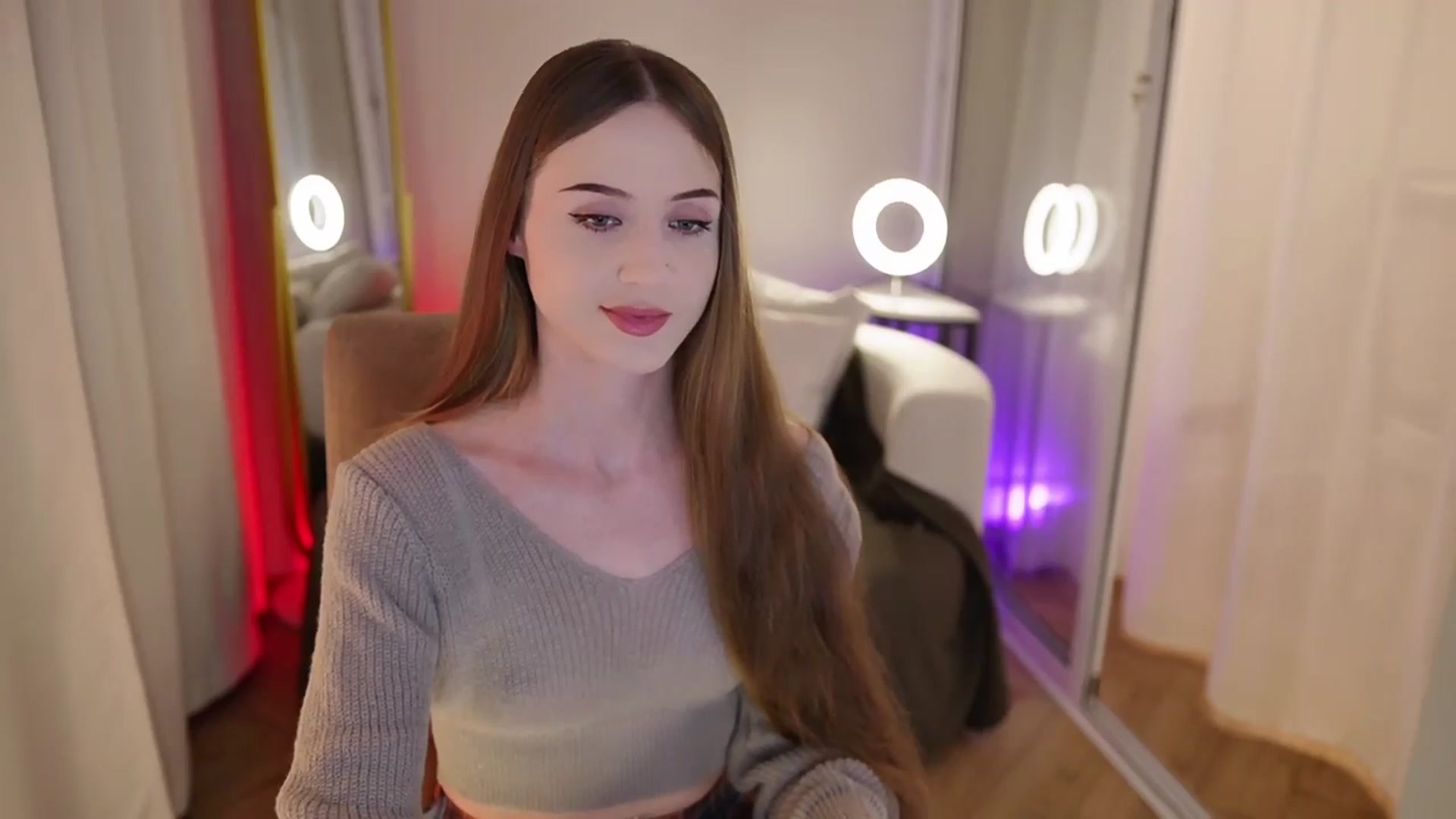 Gallery image thumbnail from Innocent_Soul's myfreecams stream on, 09/30/2025, 15:46 image 3 of 20