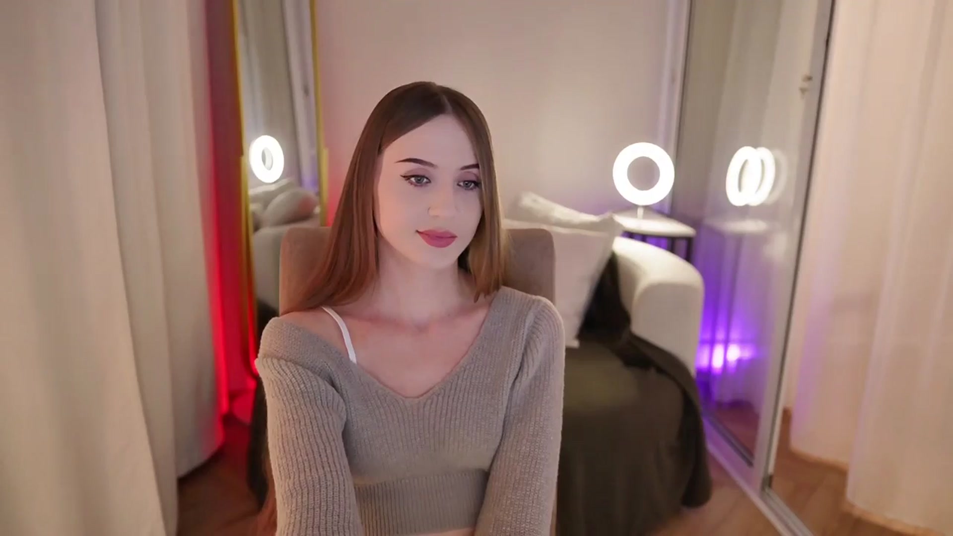 Gallery image thumbnail from Innocent_Soul's myfreecams stream on, 09/30/2025, 16:53 image 18 of 20
