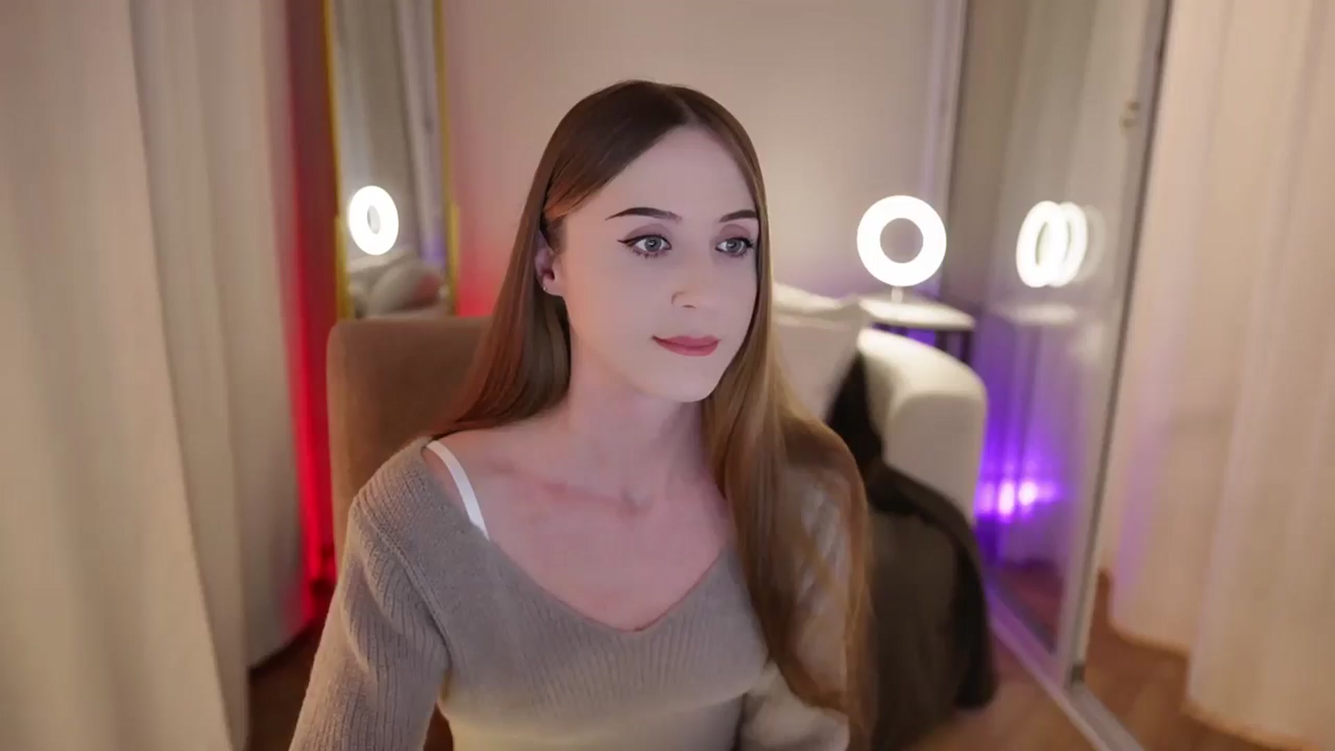 Gallery image thumbnail from Innocent_Soul's myfreecams stream on, 09/30/2025, 19:05 image 1 of 20