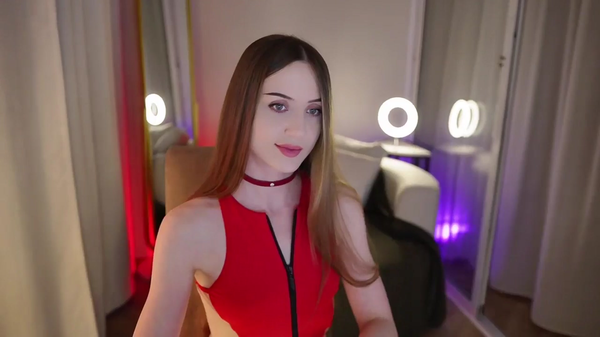 Gallery image thumbnail from Innocent_Soul's myfreecams stream on, 10/03/2025, 15:38 image 4 of 20